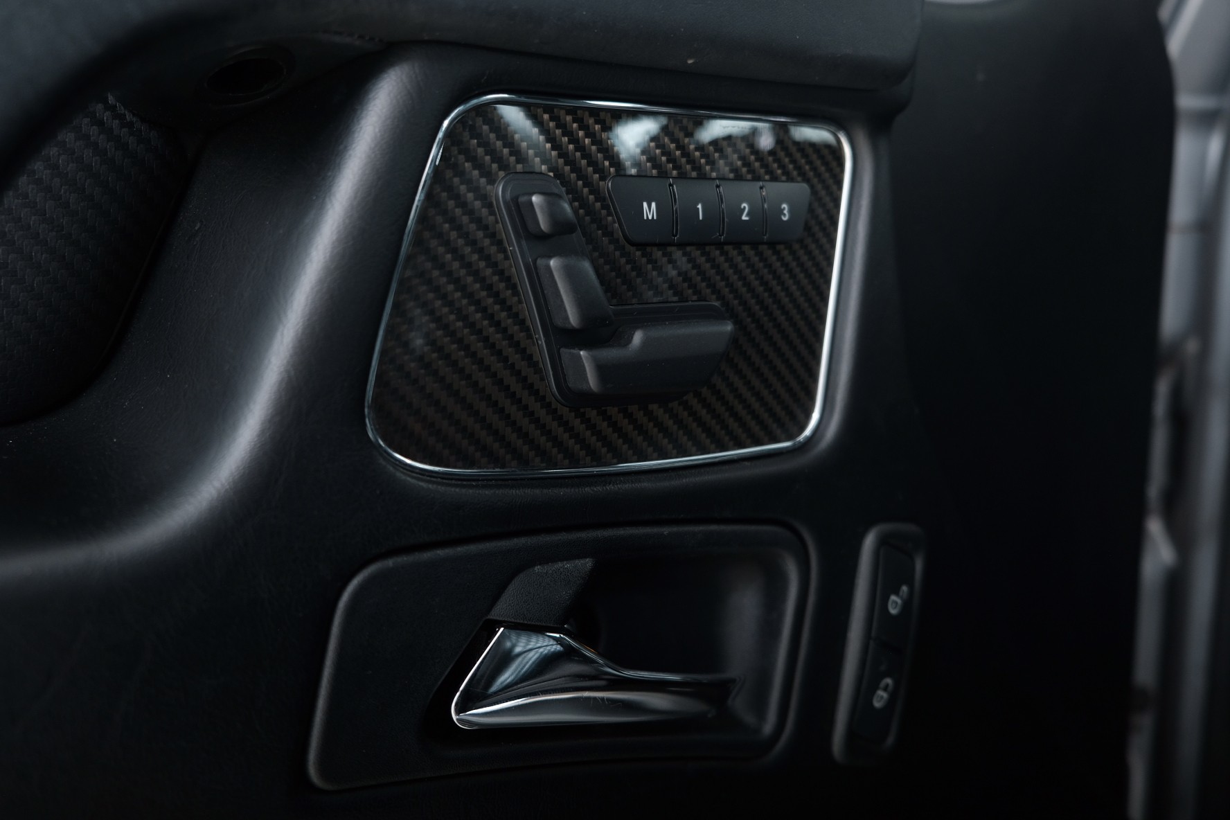 MERCEDES-BENZ G 63 AMG Edition 463 Speedshift Plus 7G-Tronic-image-12