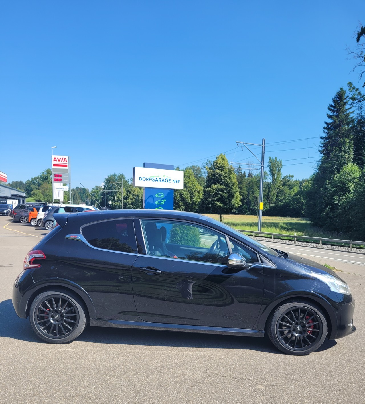PEUGEOT 208 1.6 Turbo GTi-image-1
