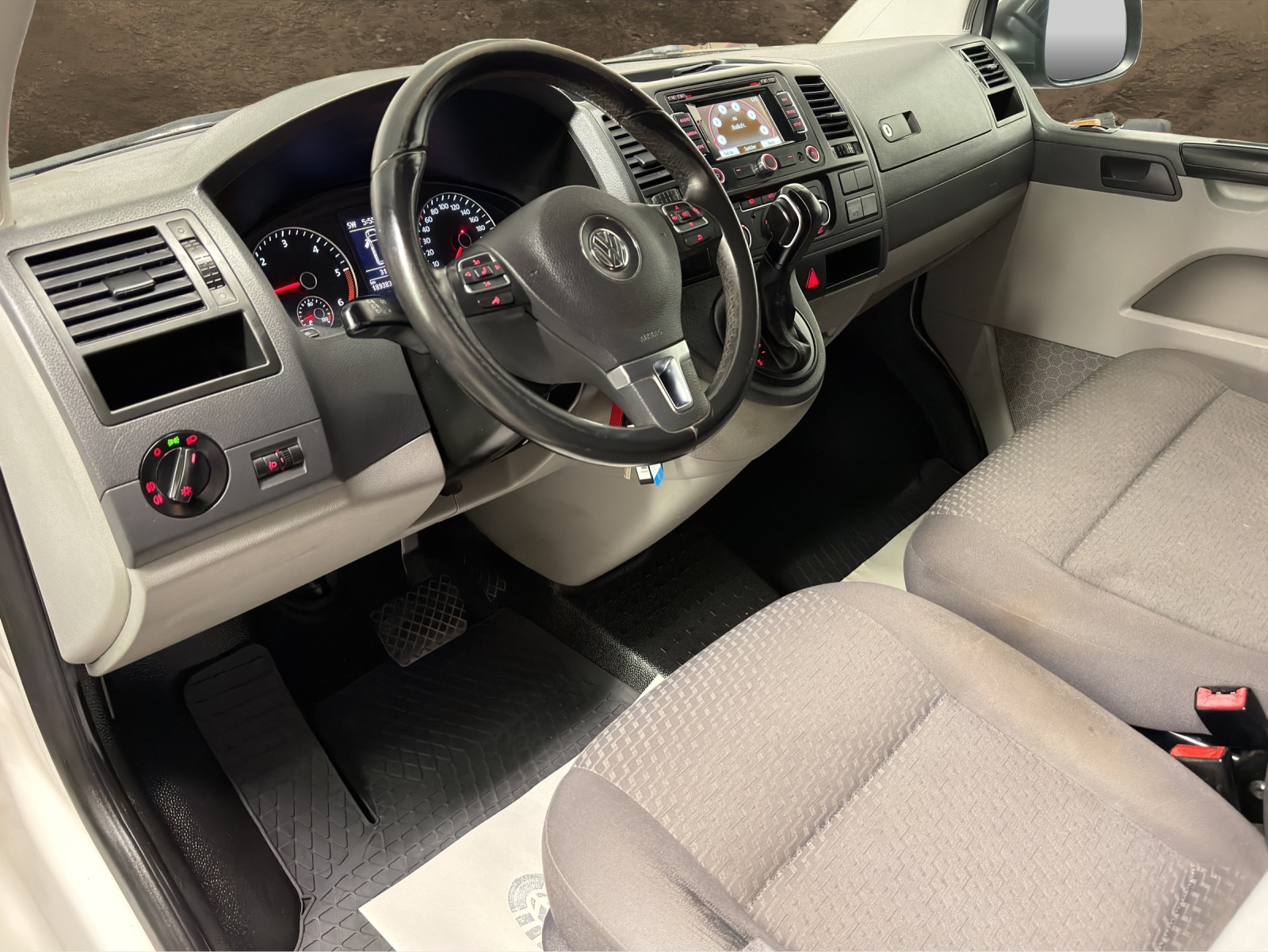 VW T5 2.0 Bi-TDI 4Motion DSG-image-7