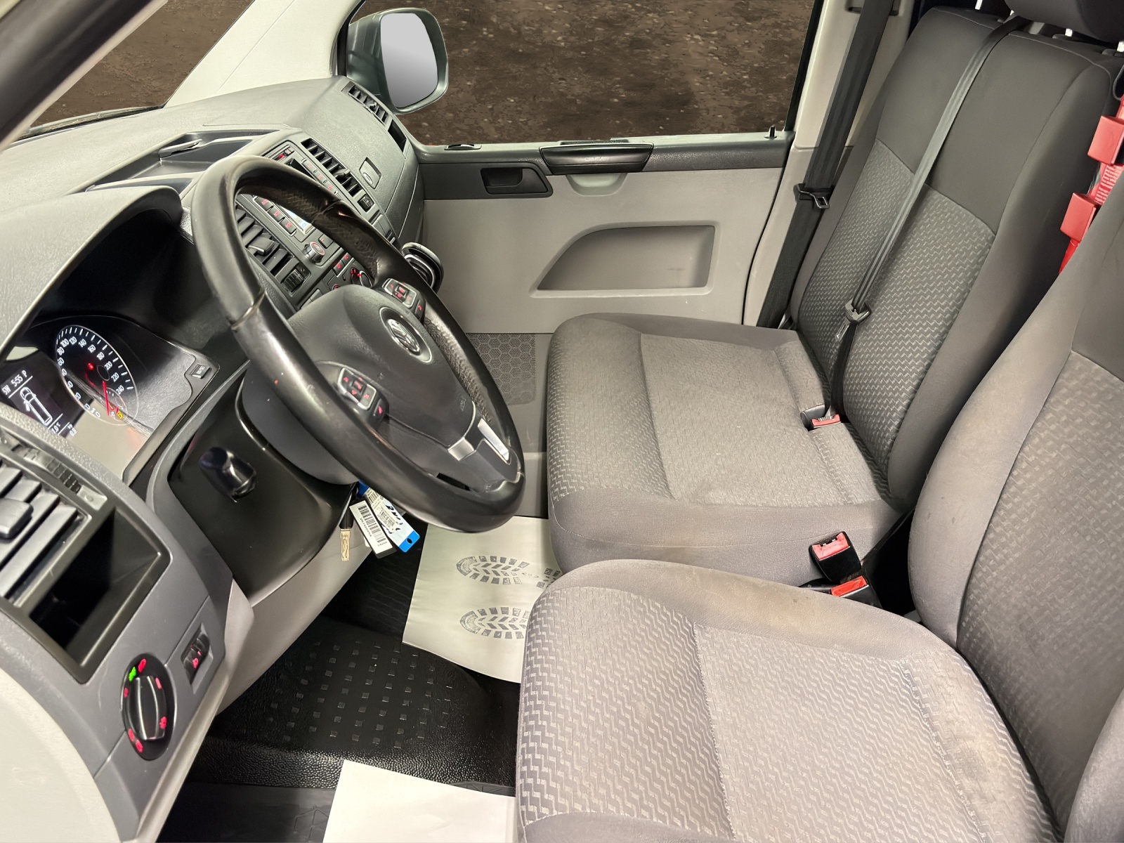VW T5 2.0 Bi-TDI 4Motion DSG-image-8