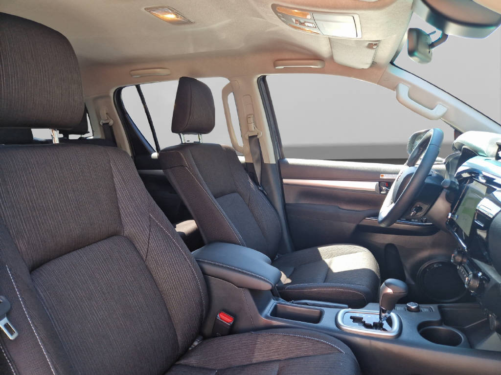 TOYOTA Hilux Double Cab.-Pick-up 2.8 48038/004-image-6