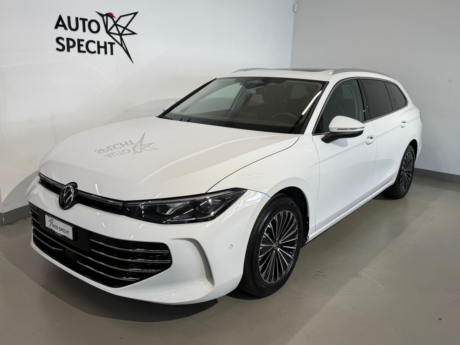 VW Passat Variant 2.0 TDI evo Elegance DSG-showroom-element-1