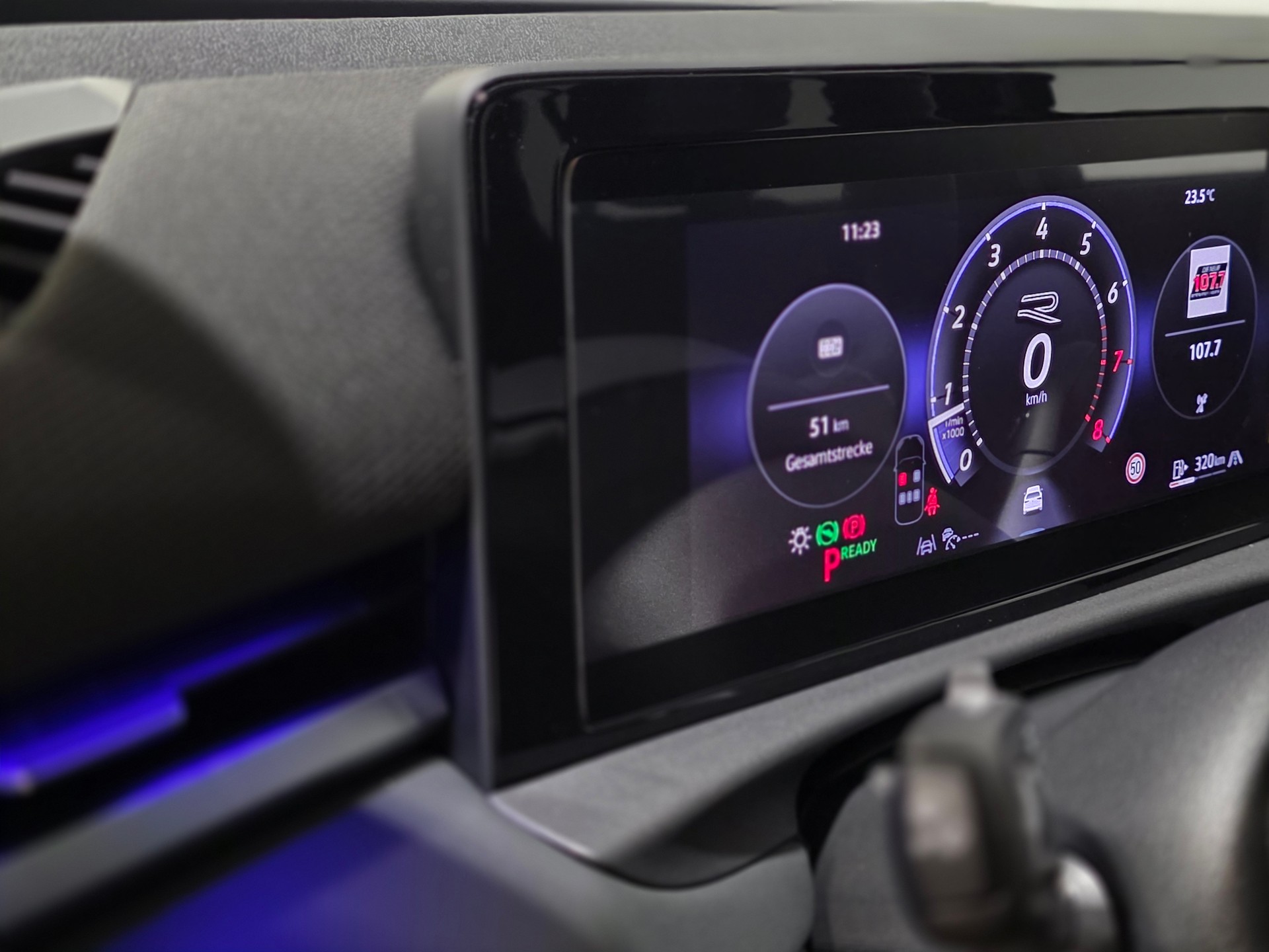 VW T-Roc 1.5 eTSI mHEV R-Line DSG-image-8