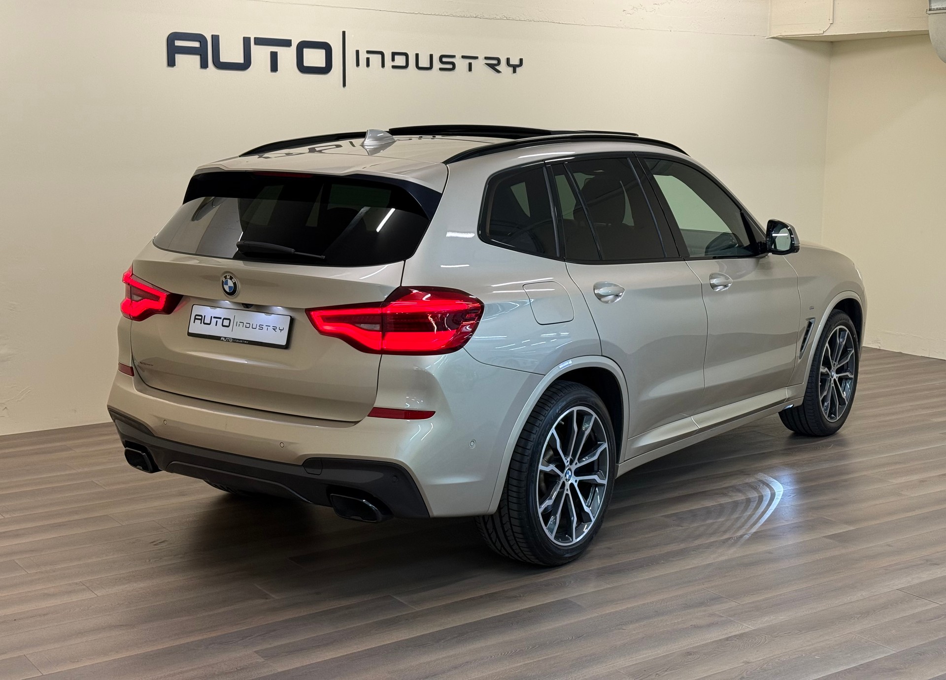 BMW X3 xDrive M40i Steptronic-showroom-element-2