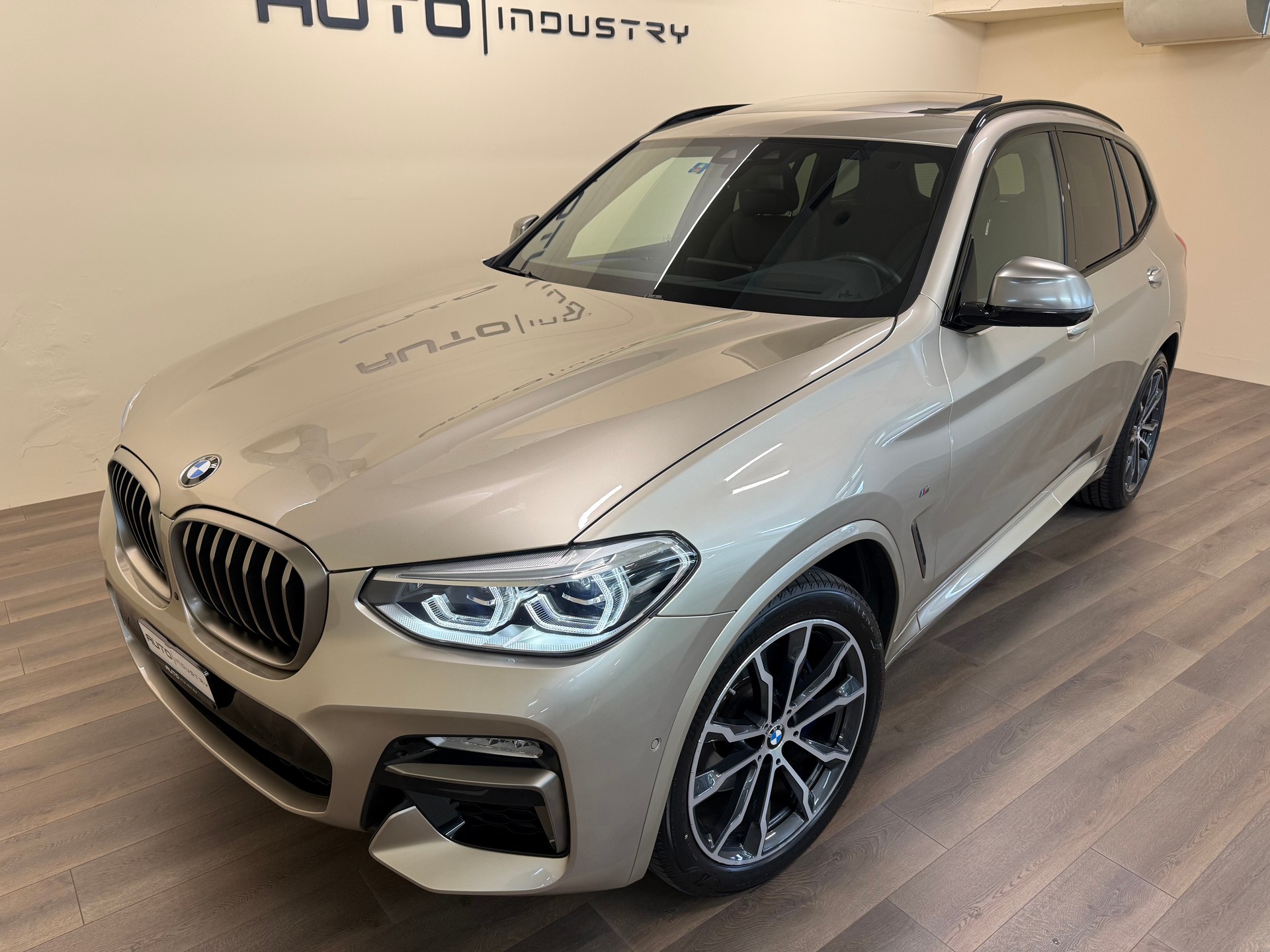 BMW X3 xDrive M40i Steptronic-showroom-element-1