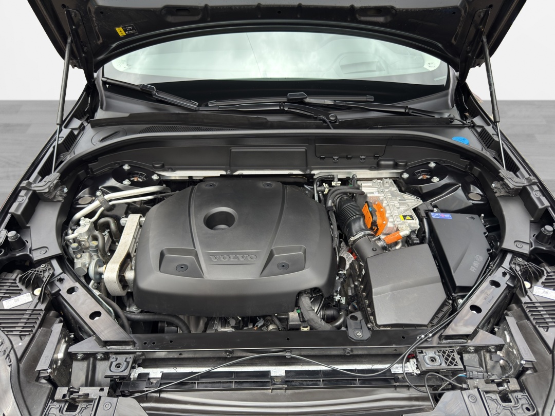 VOLVO XC60 T6 eAWD PluginHybrid Xcentric Geartronic-image-15