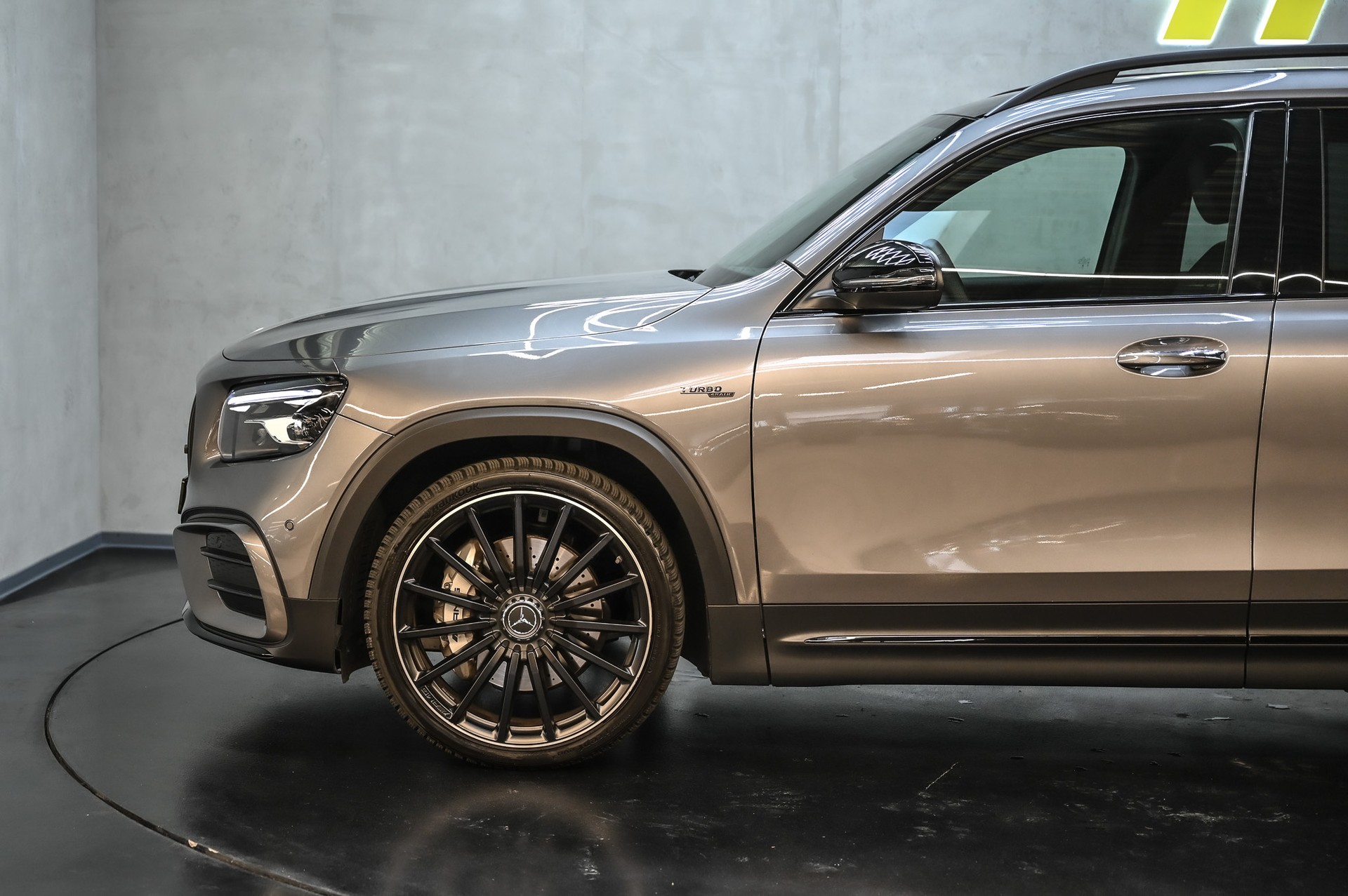 MERCEDES-BENZ GLB 35 AMG 4matic-image-12