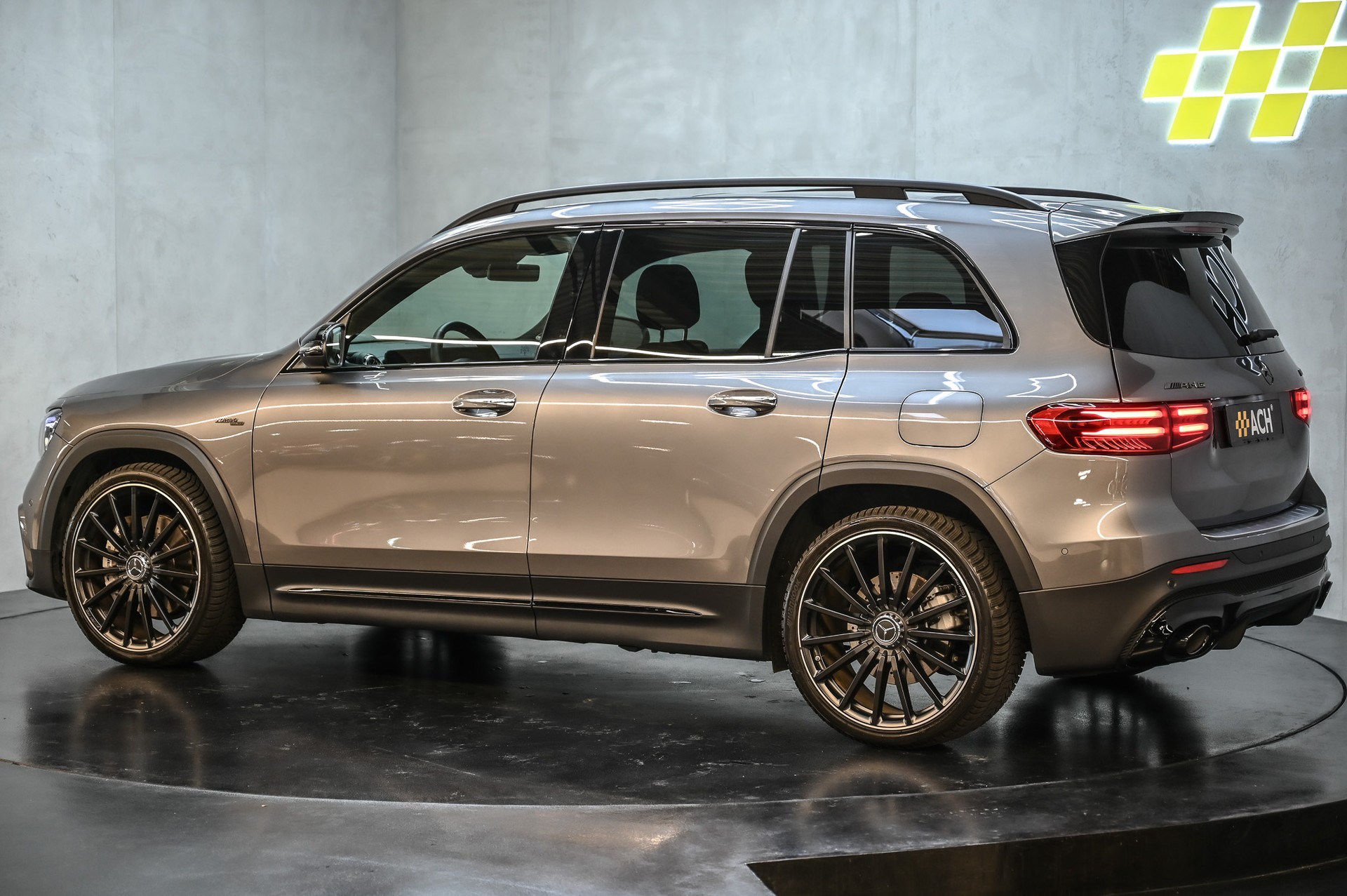 MERCEDES-BENZ GLB 35 AMG 4matic-image-5