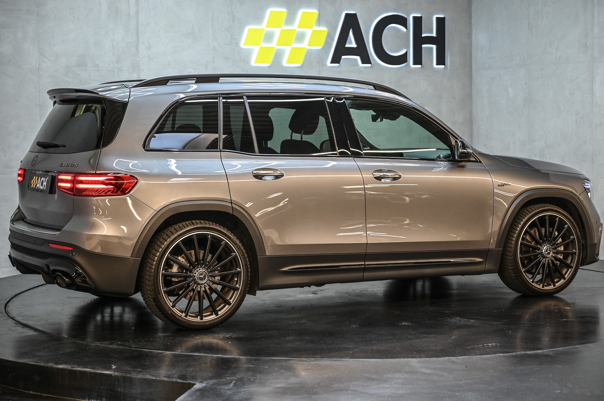 MERCEDES-BENZ GLB 35 AMG 4matic-image-9