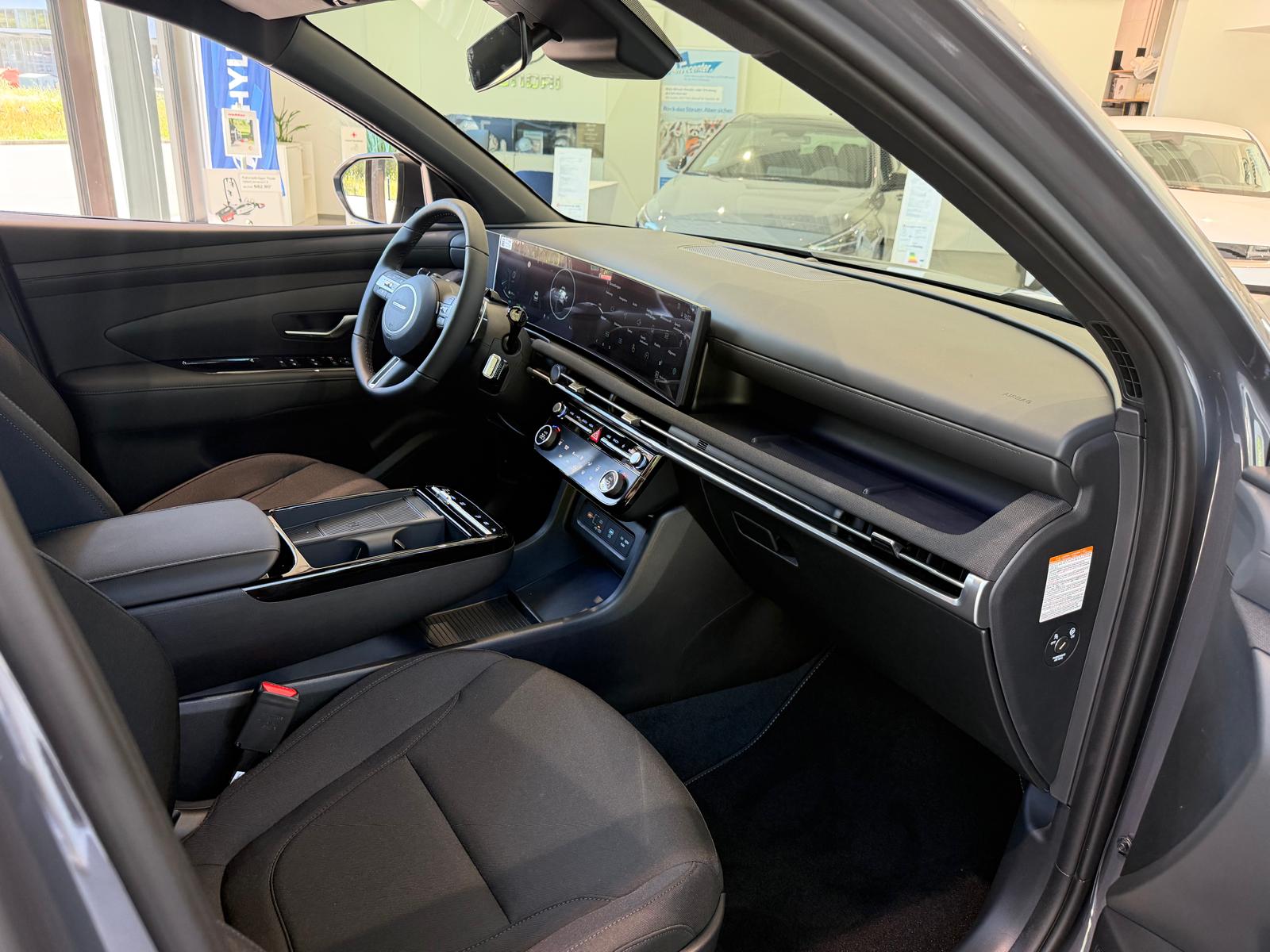 HYUNDAI Tucson 1.6 TGDI HEV Origo Black Line 4WD-image-8