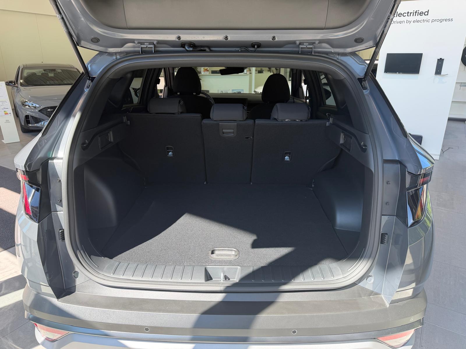 HYUNDAI Tucson 1.6 TGDI HEV Origo Black Line 4WD-image-5