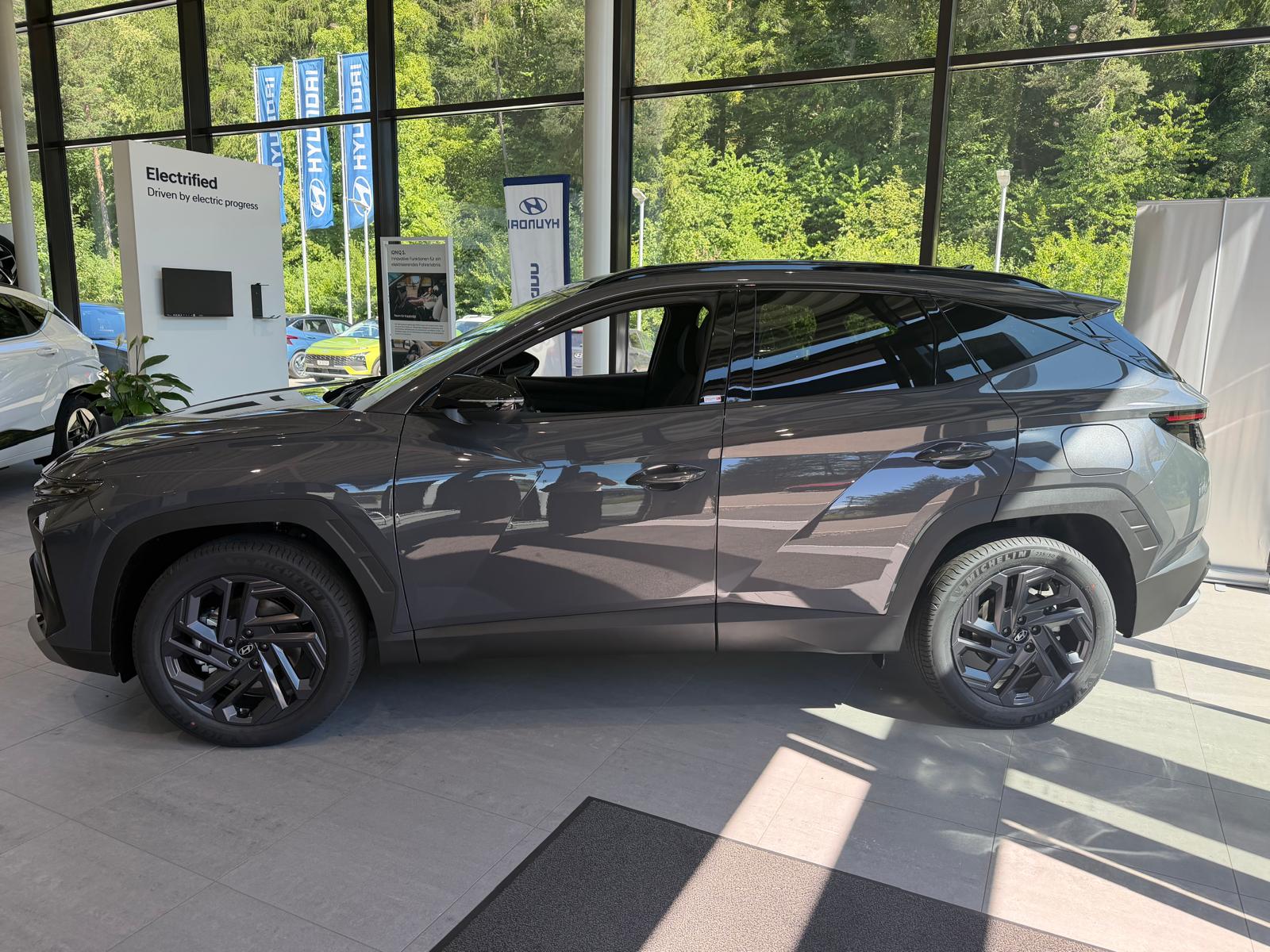HYUNDAI Tucson 1.6 TGDI HEV Origo Black Line 4WD-showroom-element-3