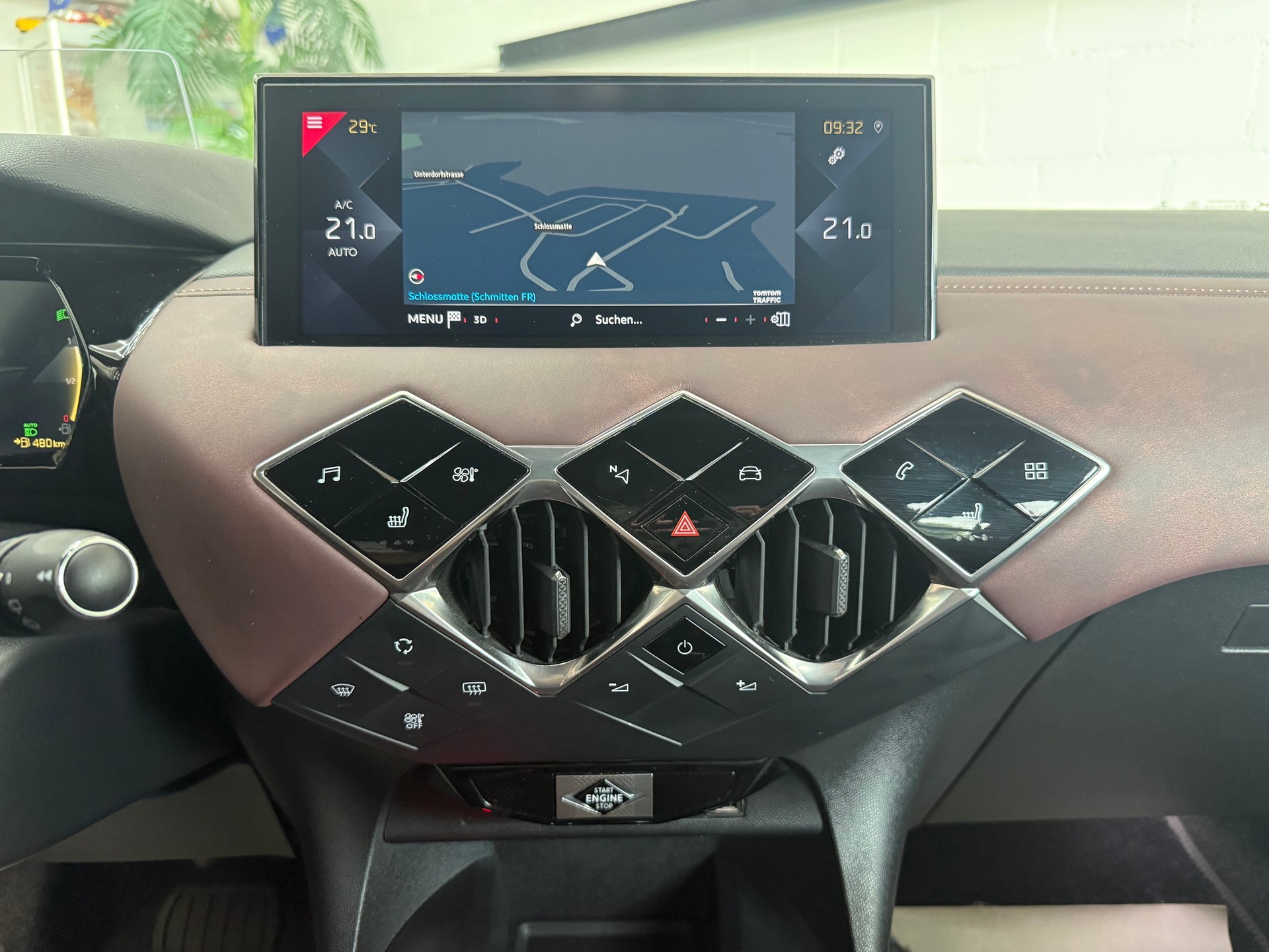 DS AUTOMOBILES DS 3 Crossback 1.2 PureTech La Première EAT8-image-12