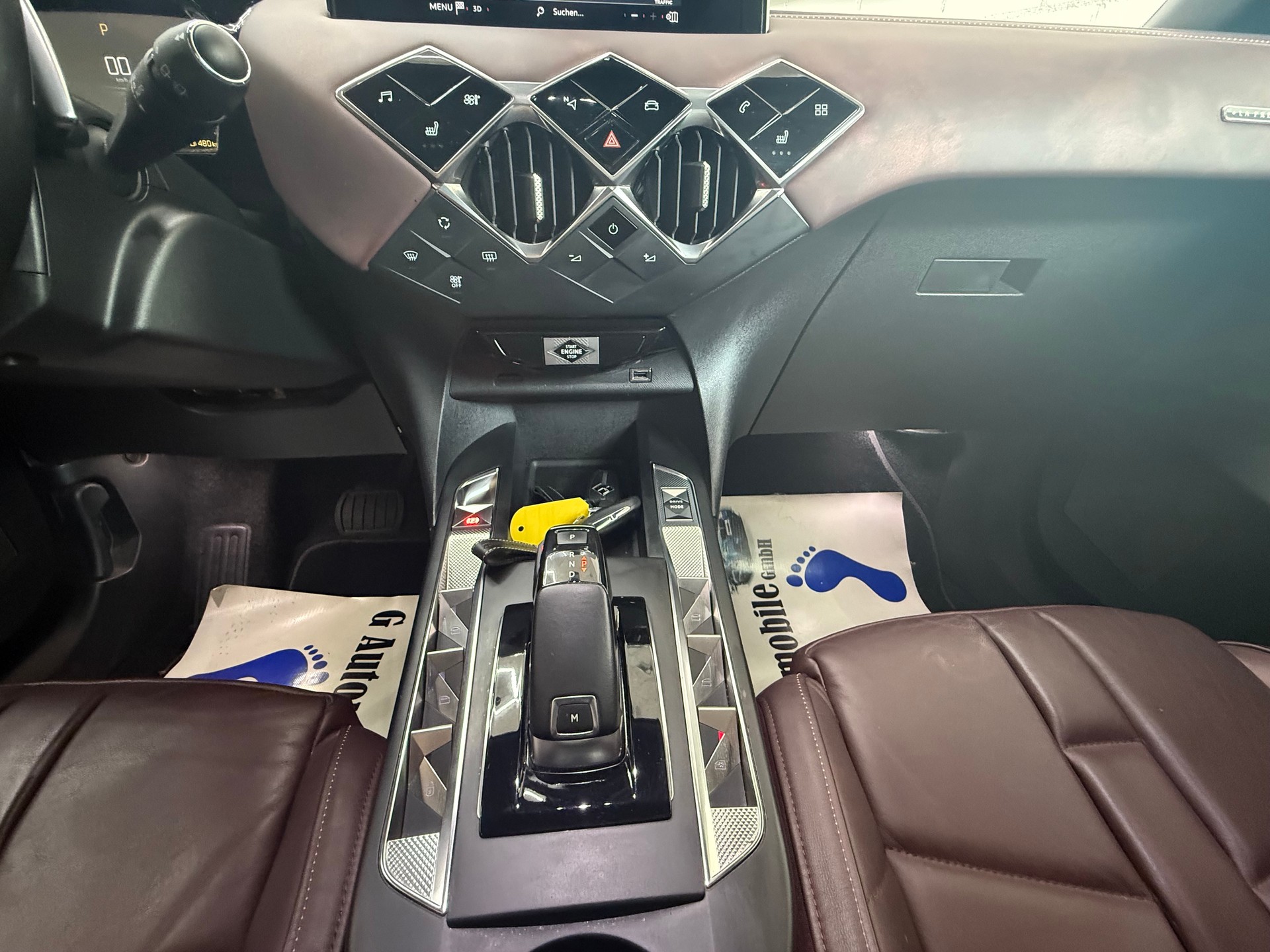 DS AUTOMOBILES DS 3 Crossback 1.2 PureTech La Première EAT8-image-15