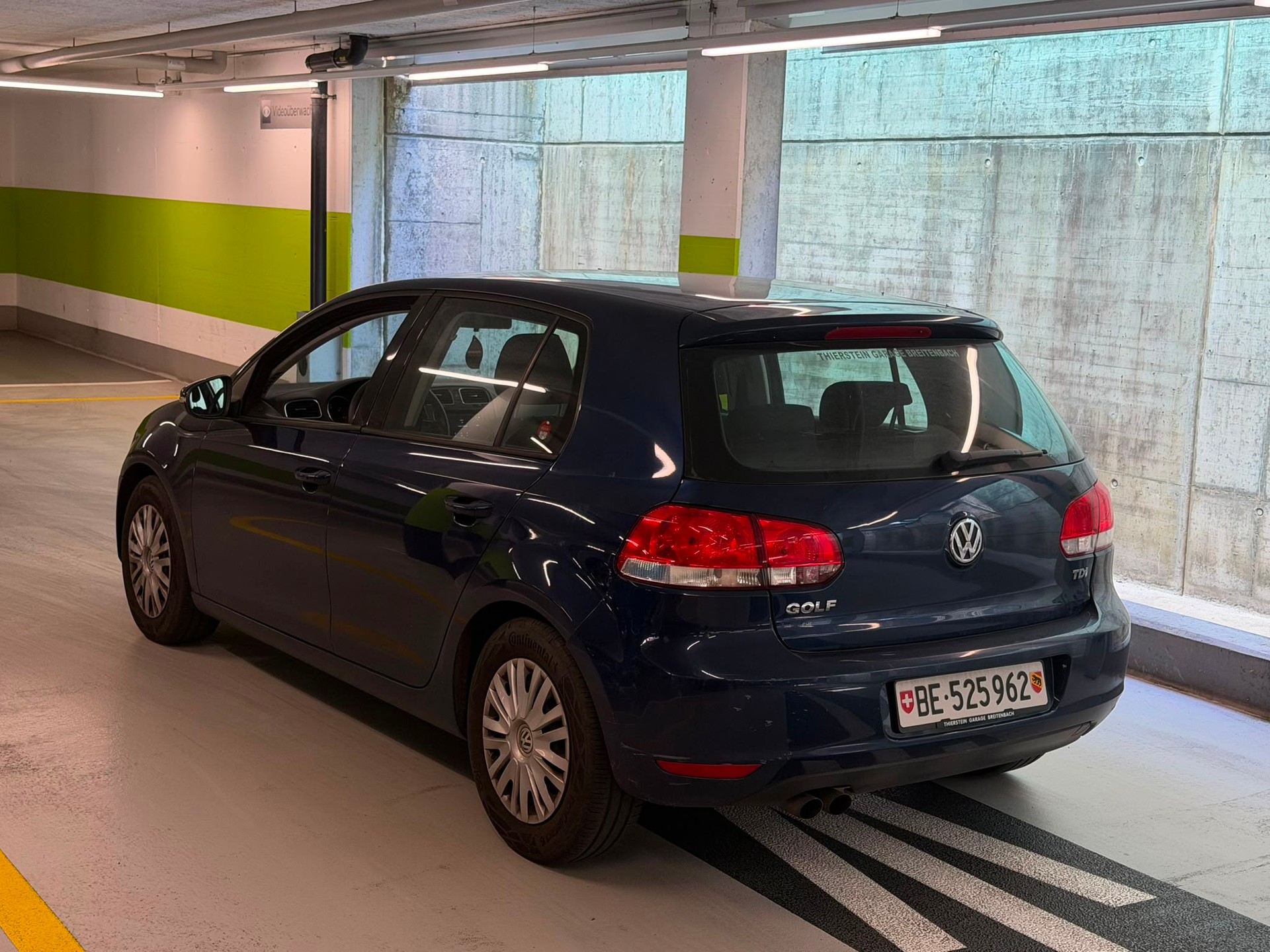VW Golf 2.0 TDI Comfortline-showroom-element-3