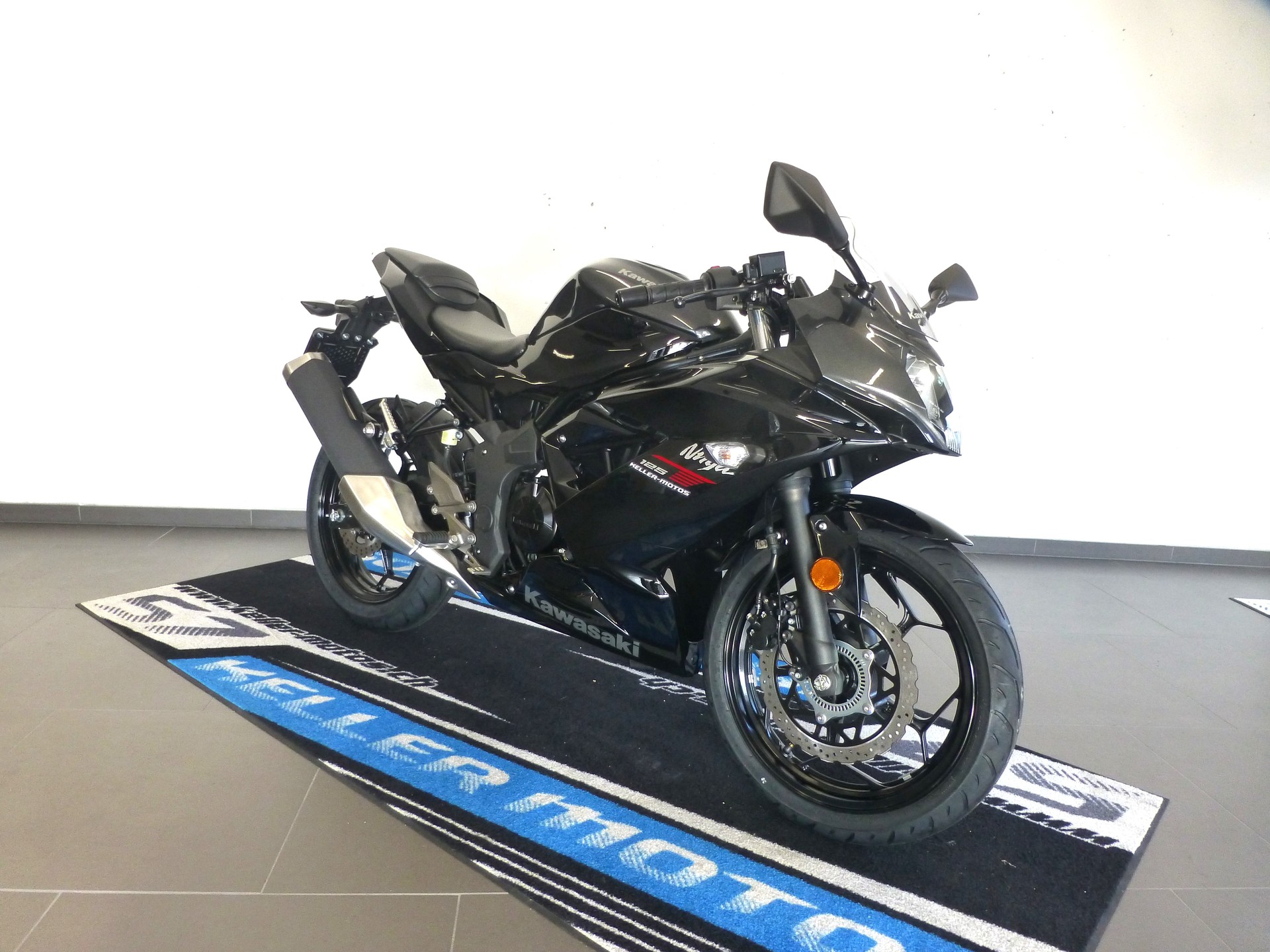 KAWASAKI Ninja 125-image-2