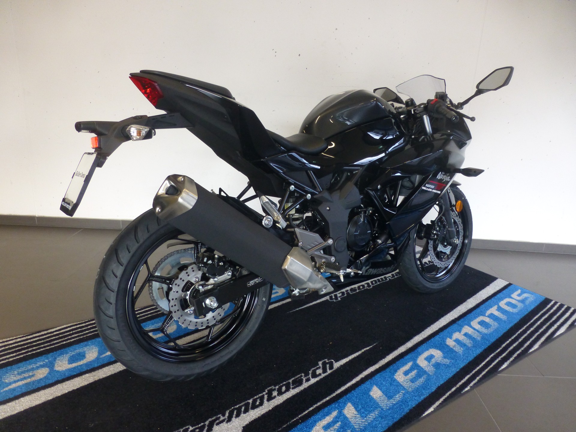 KAWASAKI Ninja 125-image-10