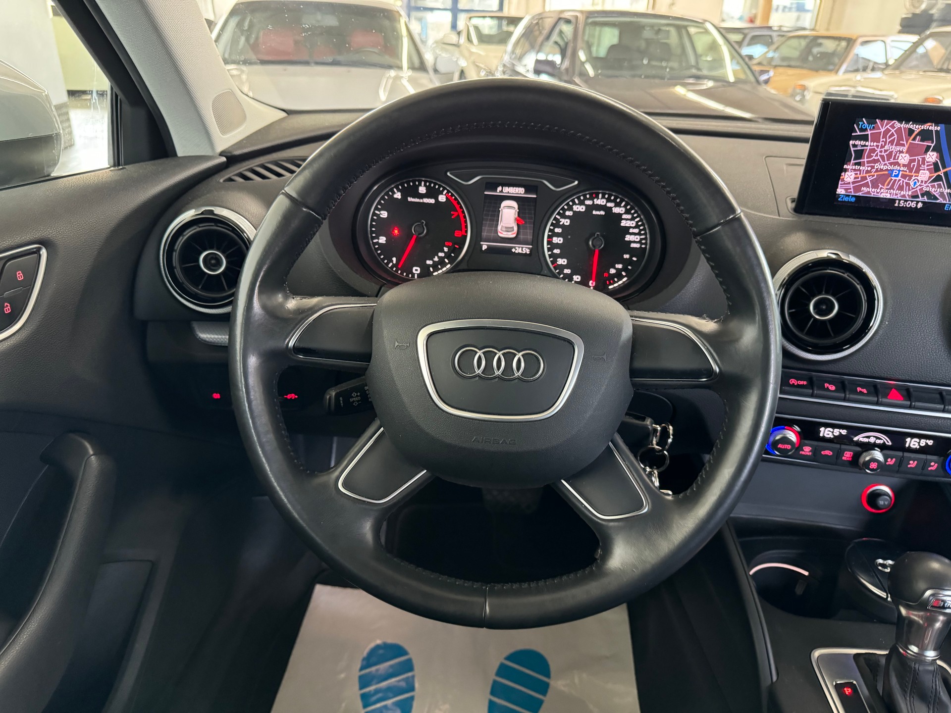 AUDI A3 Sportback 1.4 TFSI Ambition S-tronic-image-15