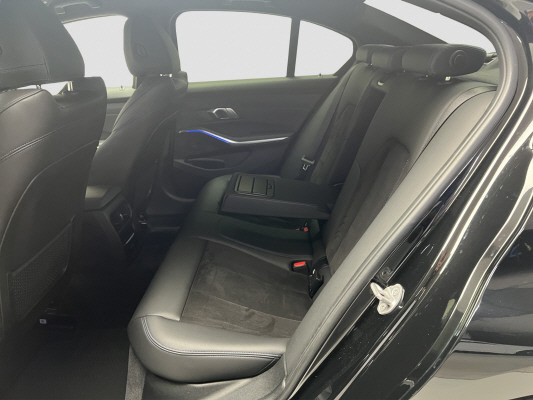 BMW 320d xDrive 48V M Sport-image-9