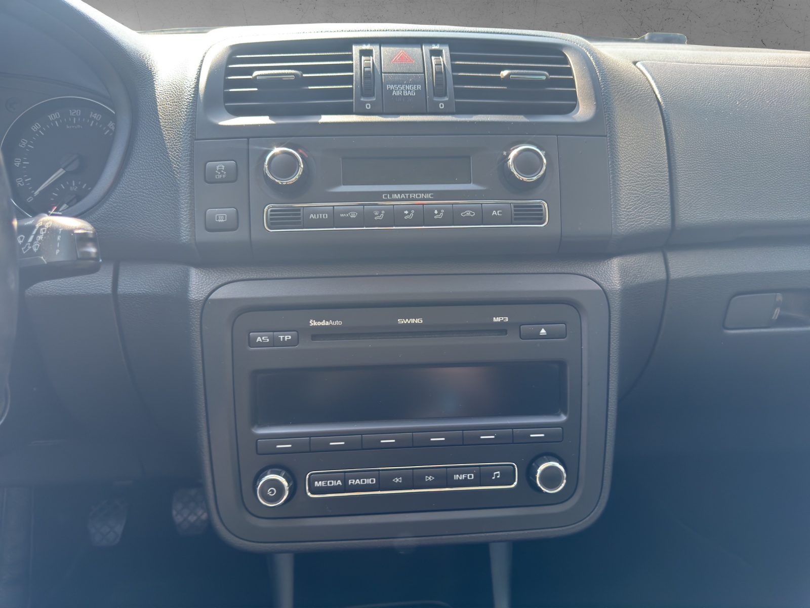 SKODA Roomster 1.2 TSI Elegance-image-12