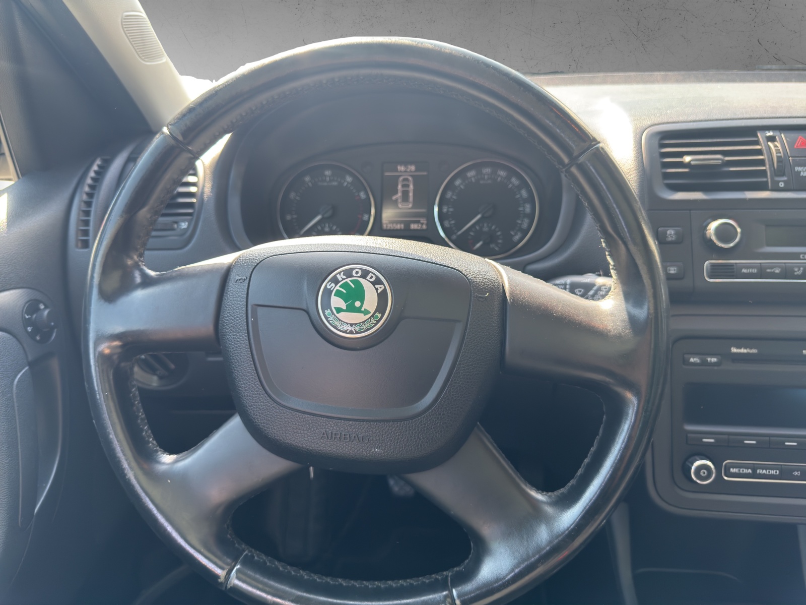 SKODA Roomster 1.2 TSI Elegance-image-11