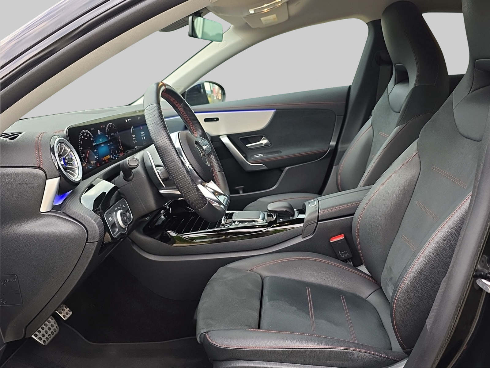 MERCEDES-BENZ CLA 35 AMG 4Matic 7G-DCT-image-8