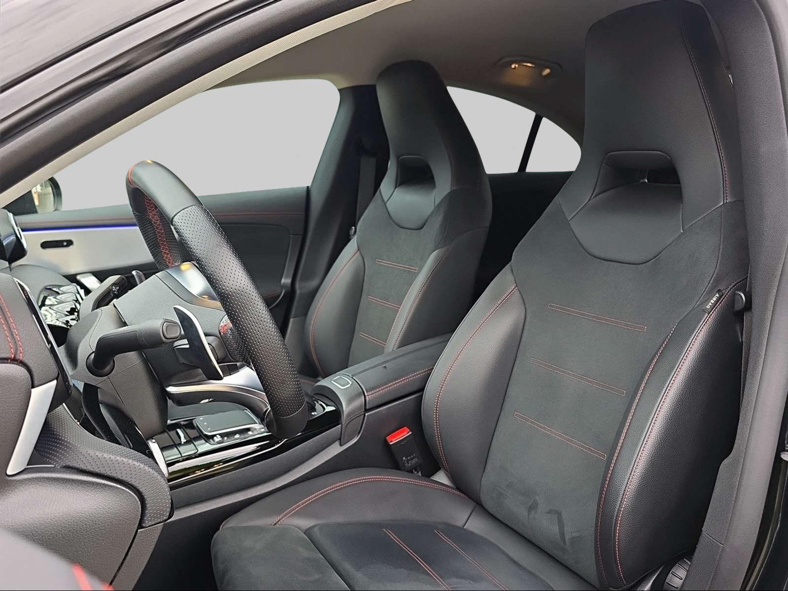 MERCEDES-BENZ CLA 35 AMG 4Matic 7G-DCT-image-7