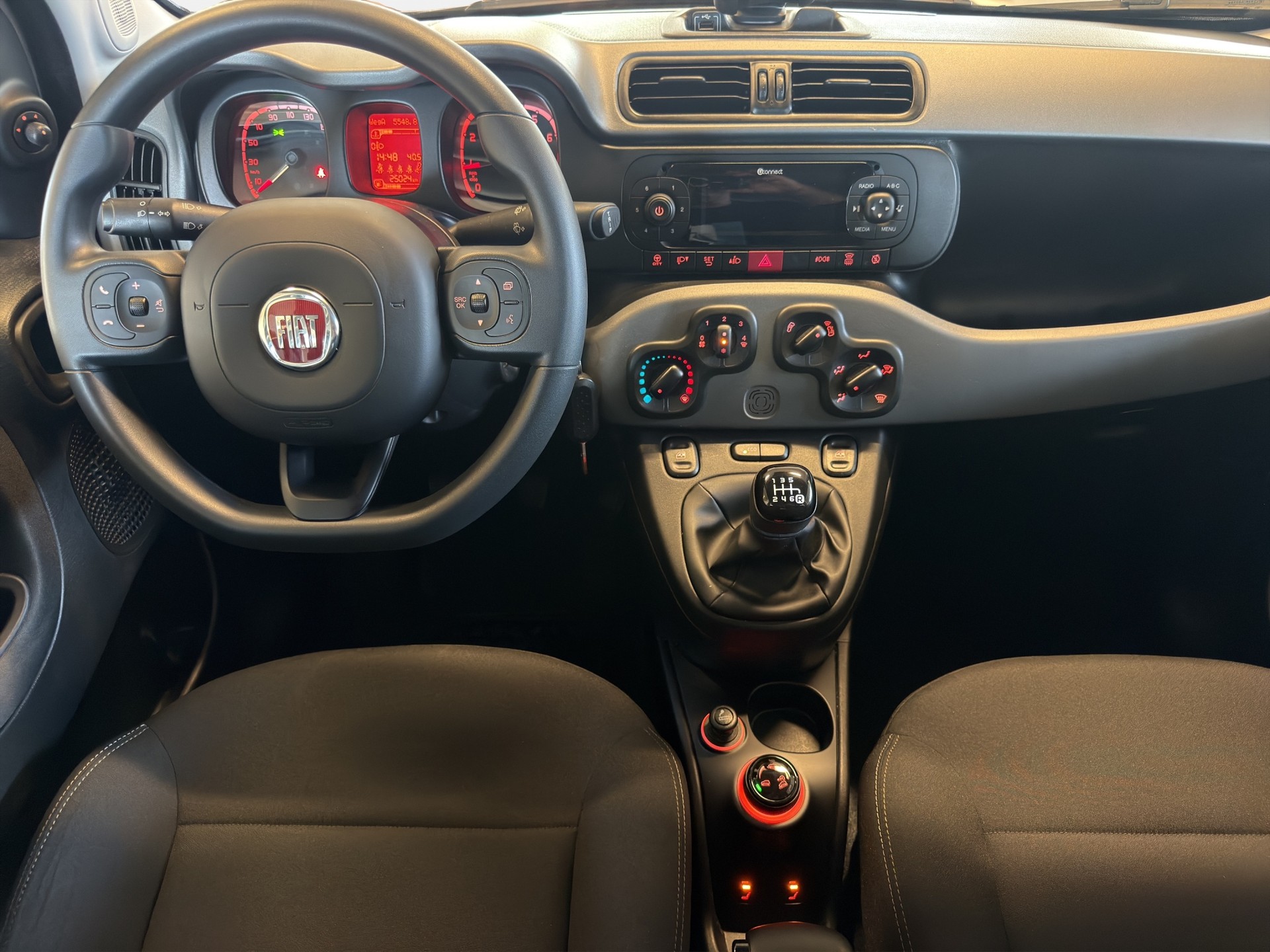 FIAT Panda 0.9 Twinair Turbo Waze 4x4*TOP ZUSTAND*NUR 25000 KM*-image-6