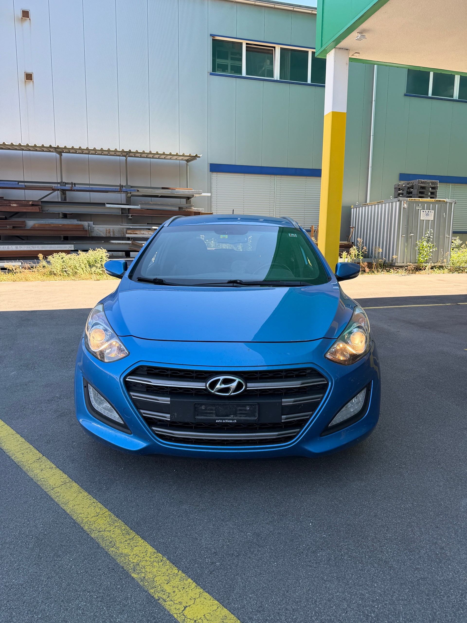 HYUNDAI i30 Wagon 1.6 GDI Amplia-image-1