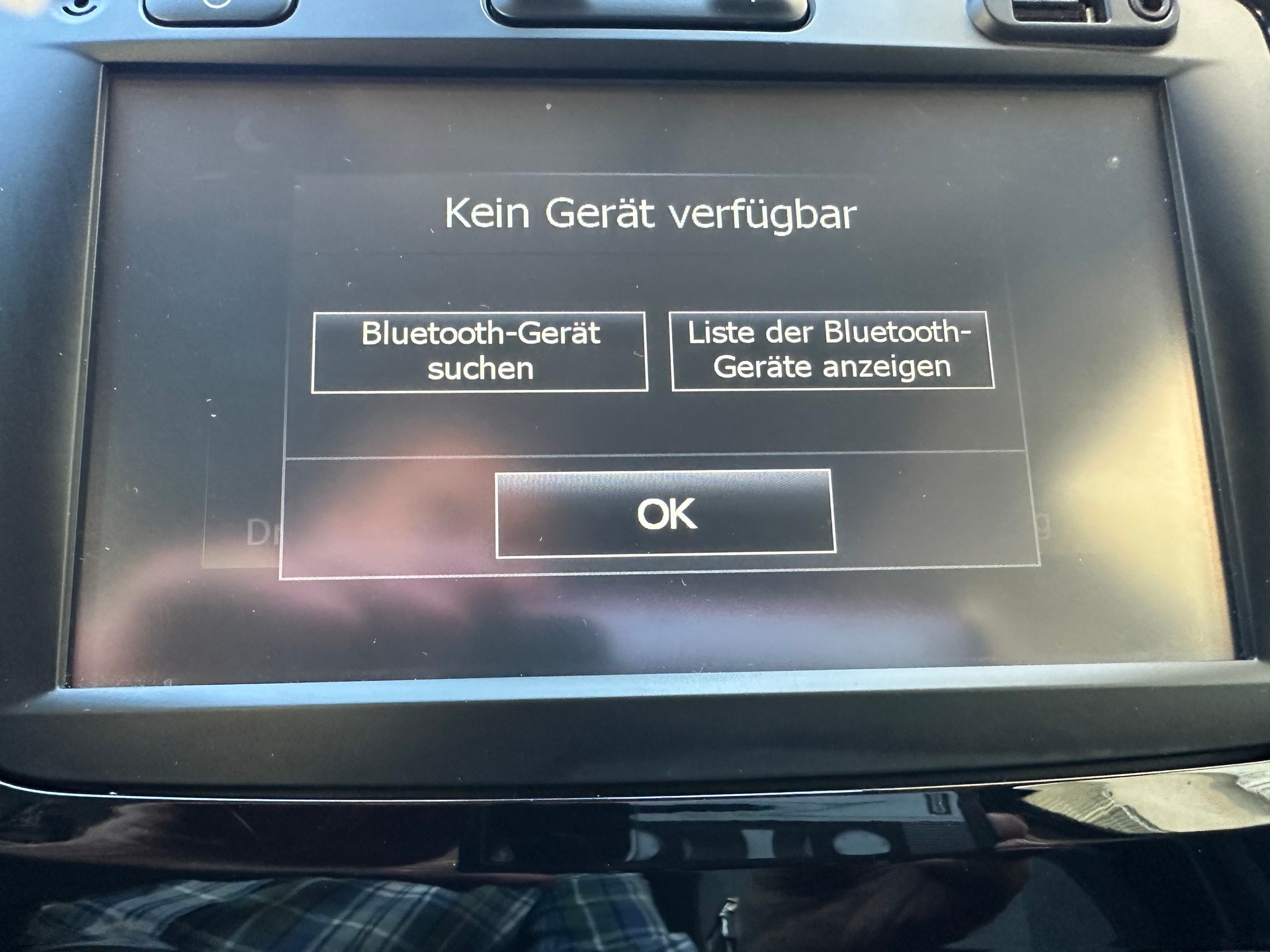 RENAULT Captur 1.2 T 16V Intens-image-25