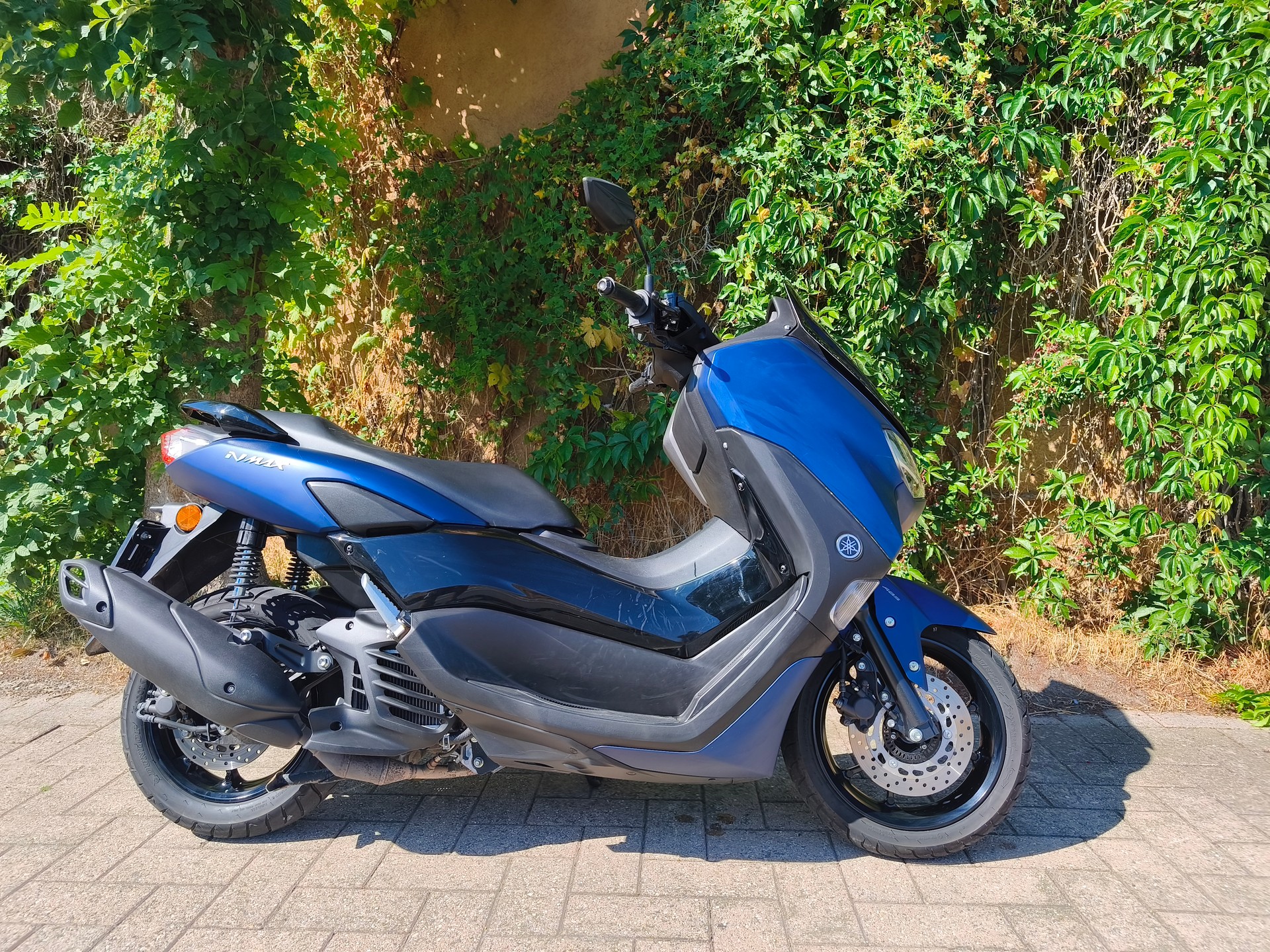YAMAHA N-Max GPD 125-image-1