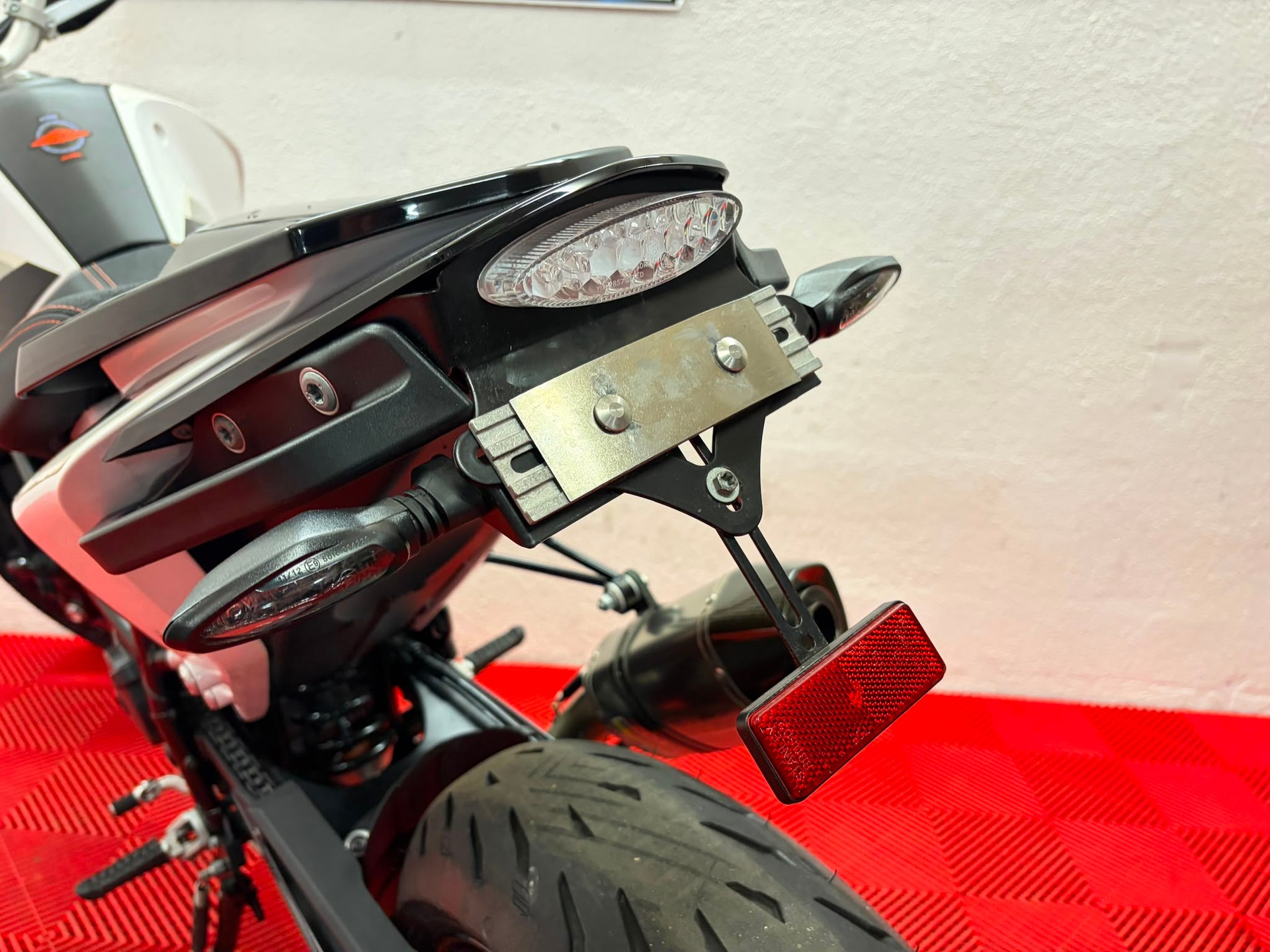 KTM 690 Duke ABS-image-11