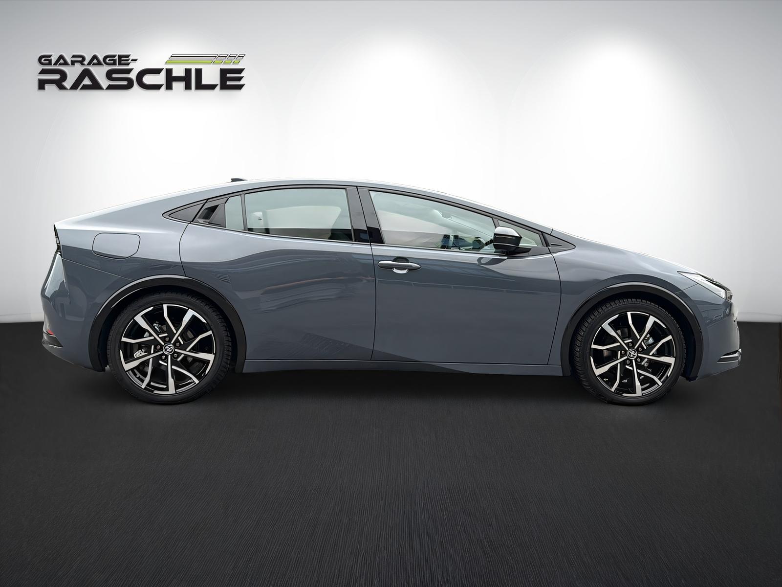 TOYOTA Prius 2.0 Plug-In-Hybrid Style-image-6