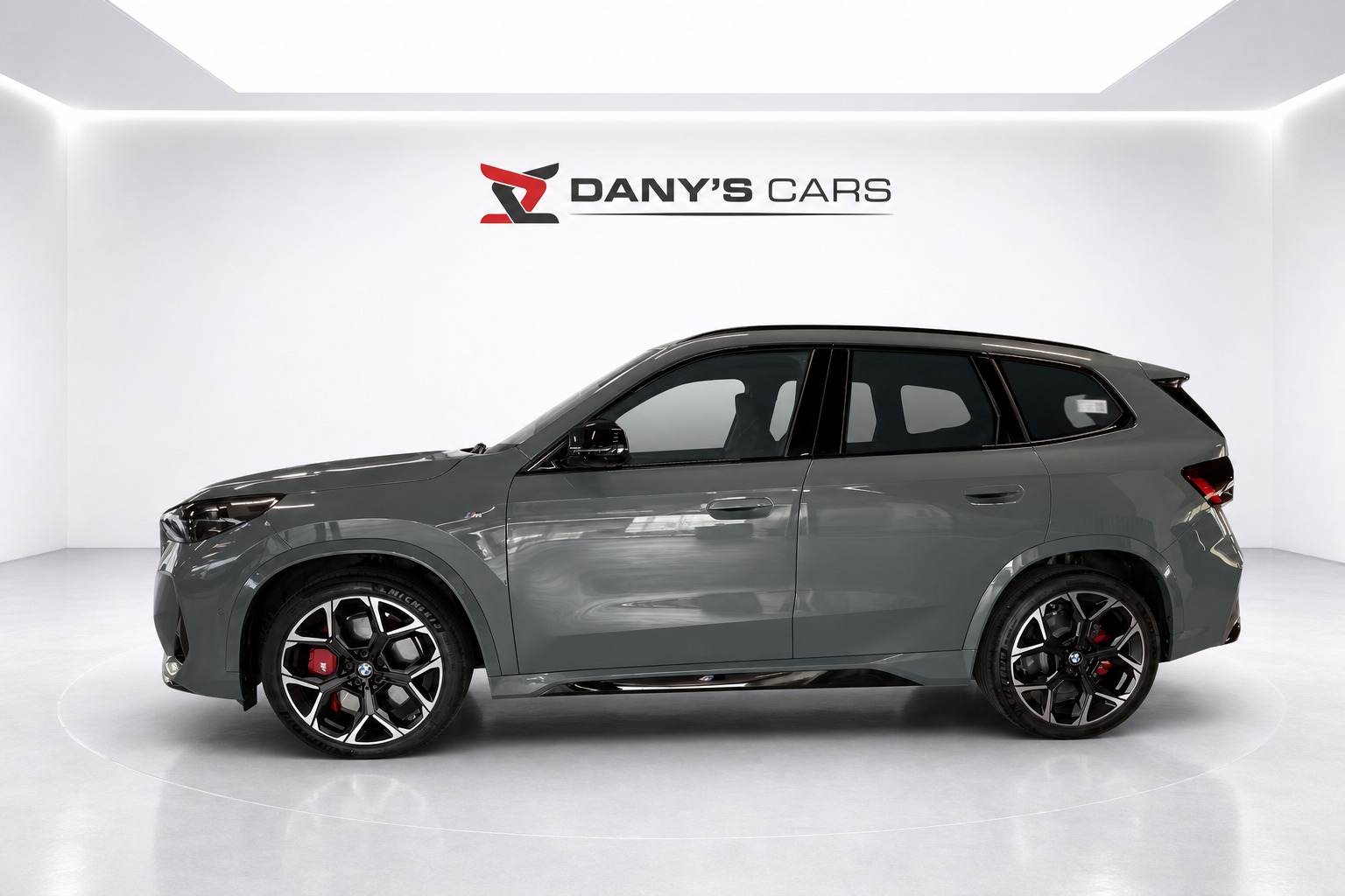 BMW X1 xDrive M35i M Sport Pro AHK-showroom-element-3
