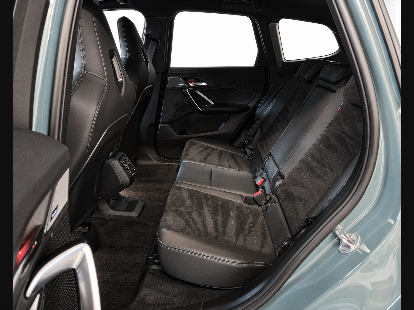 BMW X1 xDrive M35i M Sport Pro AHK-image-21