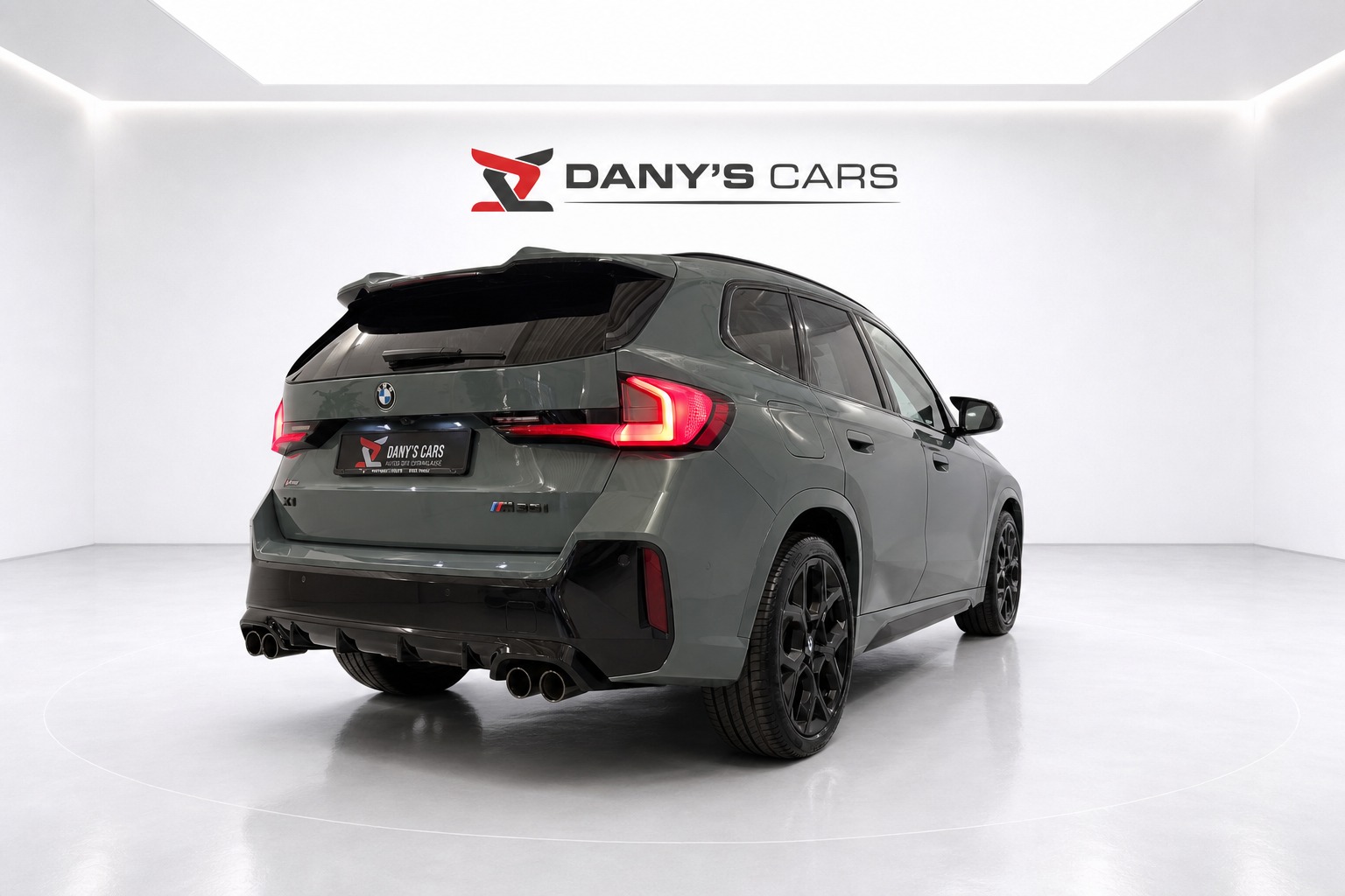 BMW X1 xDrive M35i M Sport Pro AHK-showroom-element-3