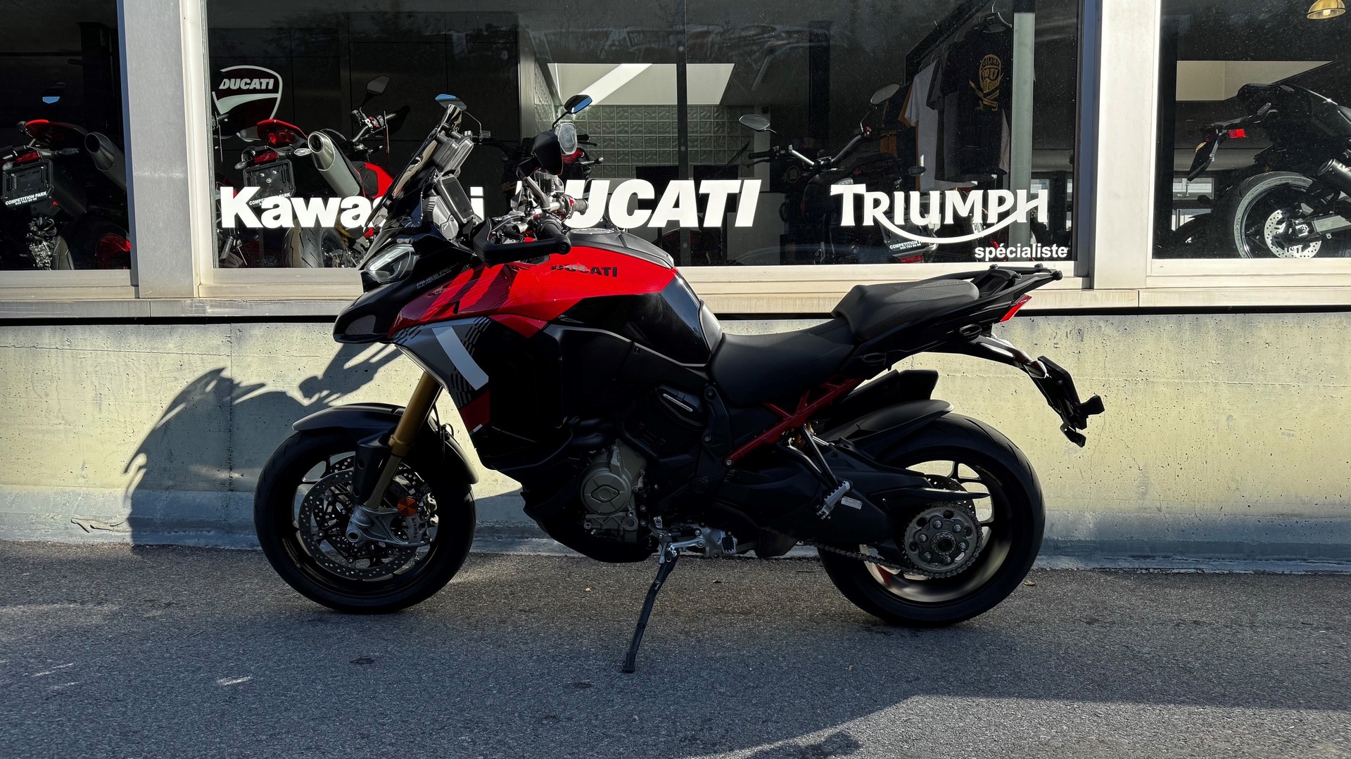 DUCATI pikes peak-image-1