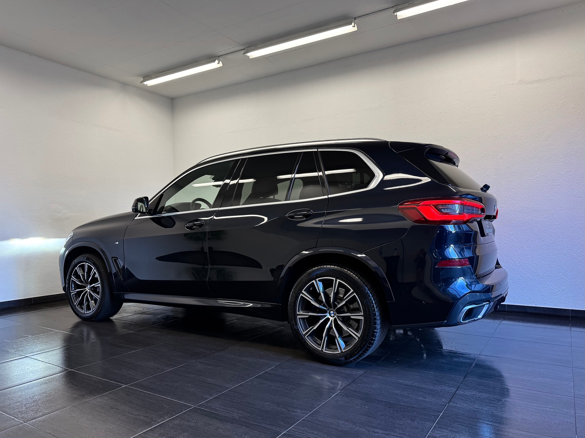 BMW X5 xDrive 40i Steptronic-image-7