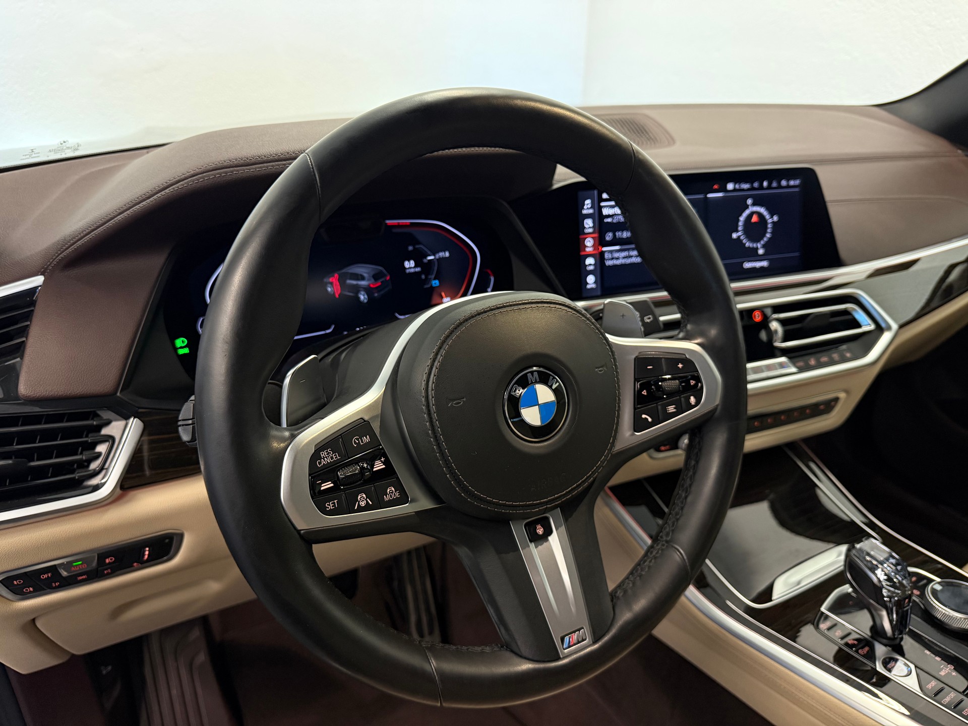 BMW X5 xDrive 40i Steptronic-image-19