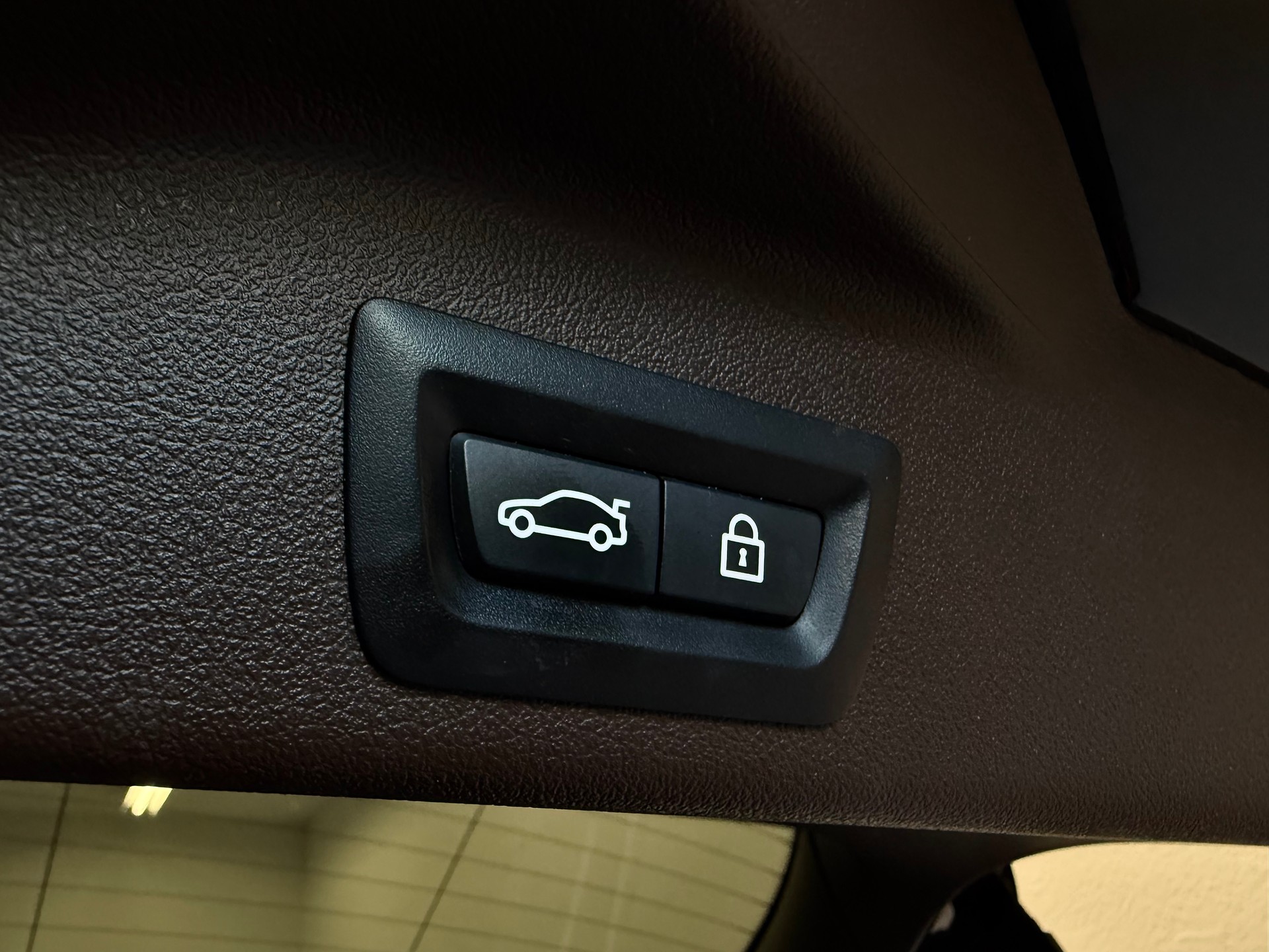 BMW X5 xDrive 40i Steptronic-image-12