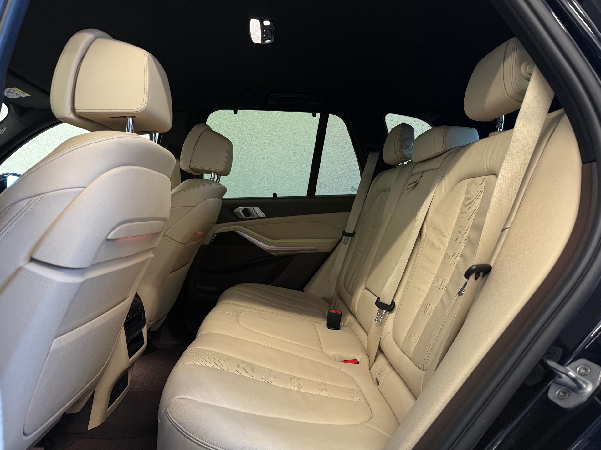 BMW X5 xDrive 40i Steptronic-image-18