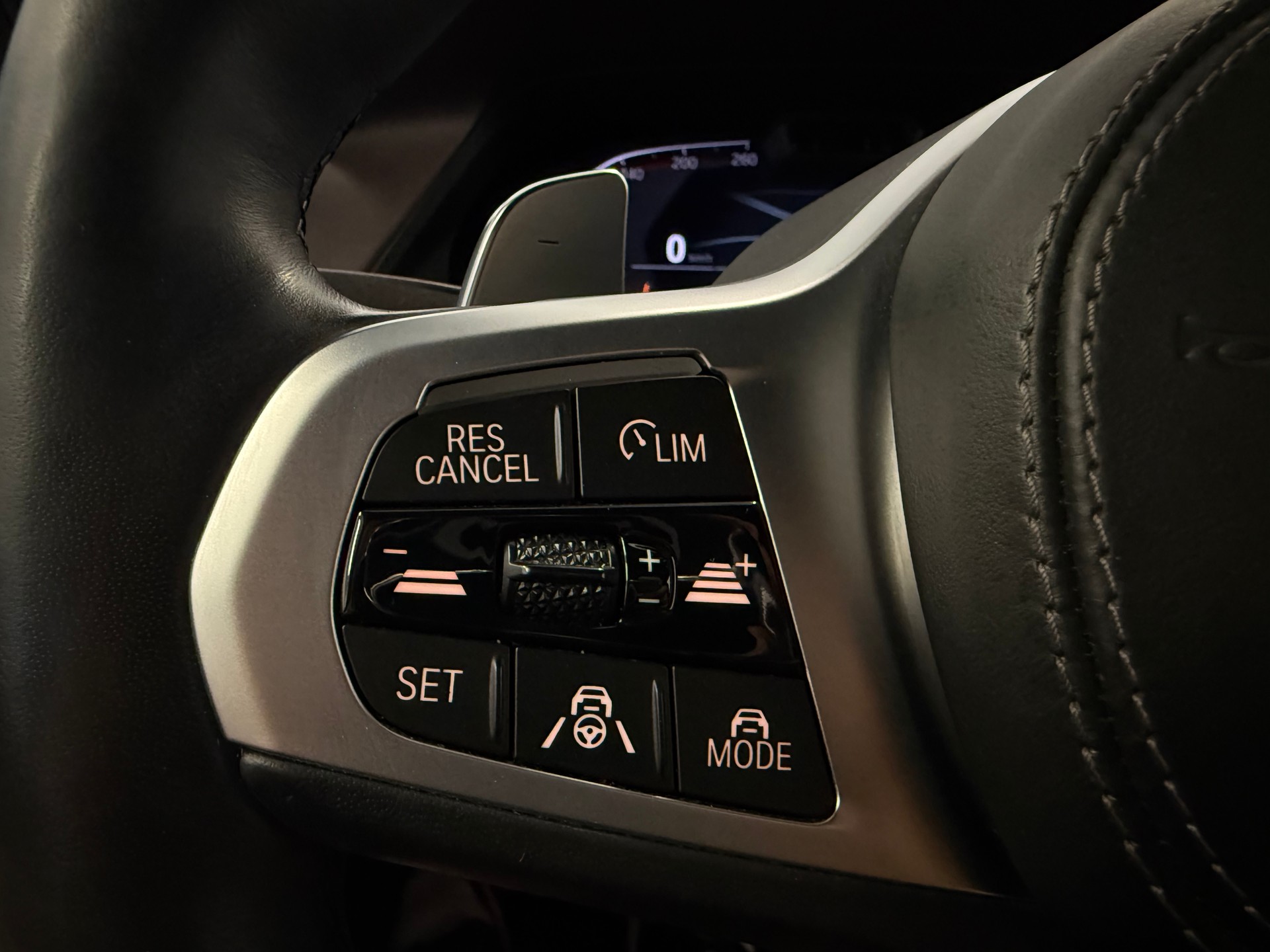 BMW X5 xDrive 40i Steptronic-image-25