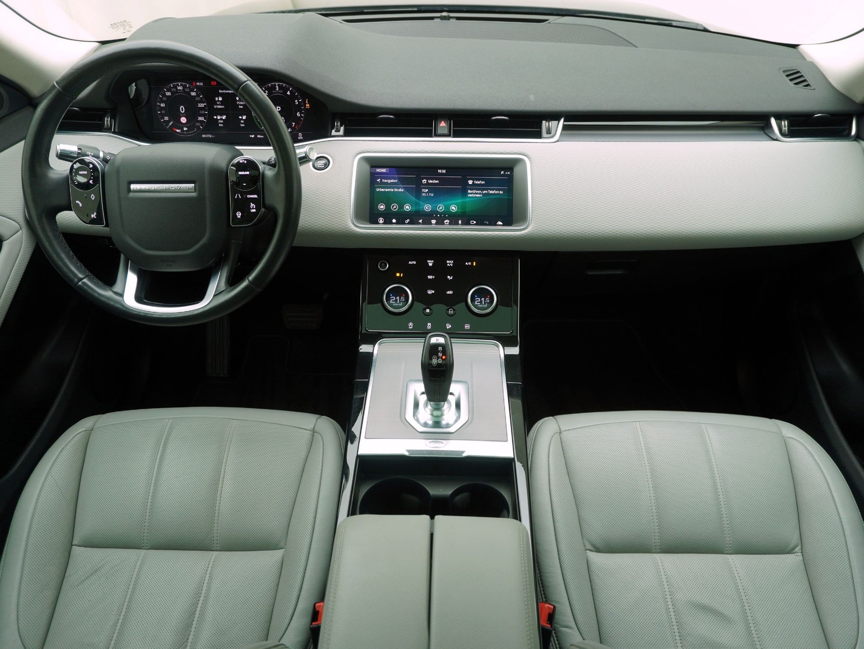 LAND ROVER Range Rover Evoque 1.5 T 300e S AWD-image-15