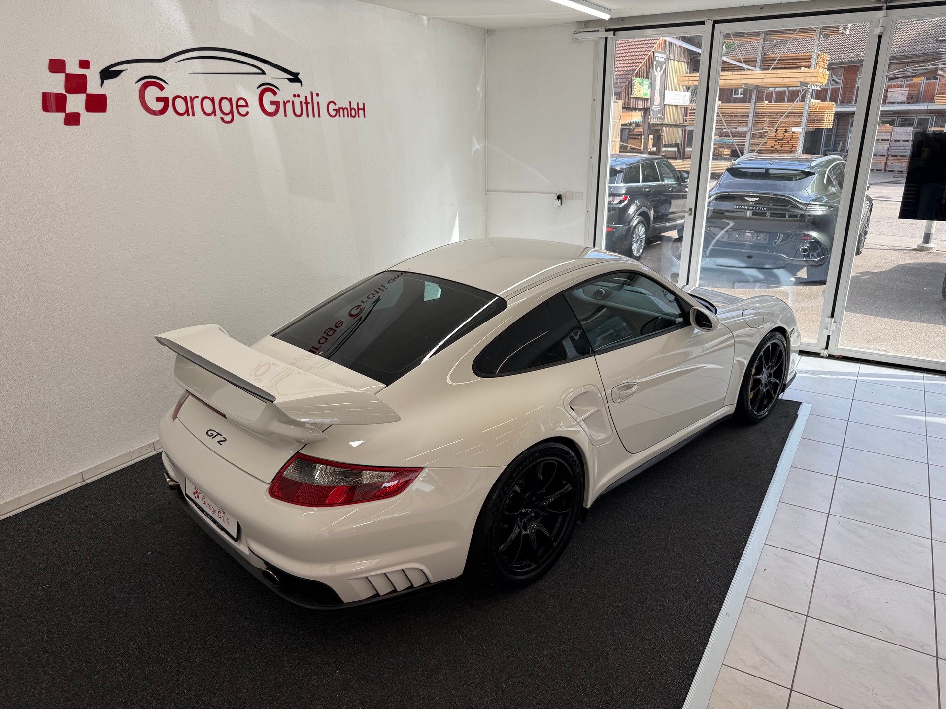 PORSCHE 911 Coupé 3.6 GT2-showroom-element-3