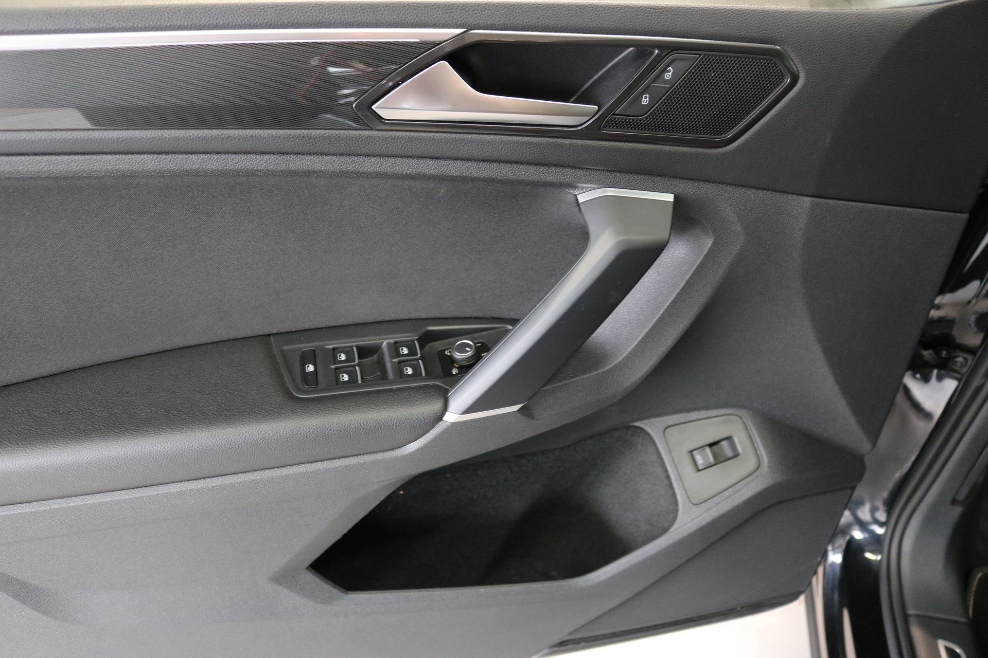 VW Tiguan 2.0TSI Highline 4Motion DSG-image-44