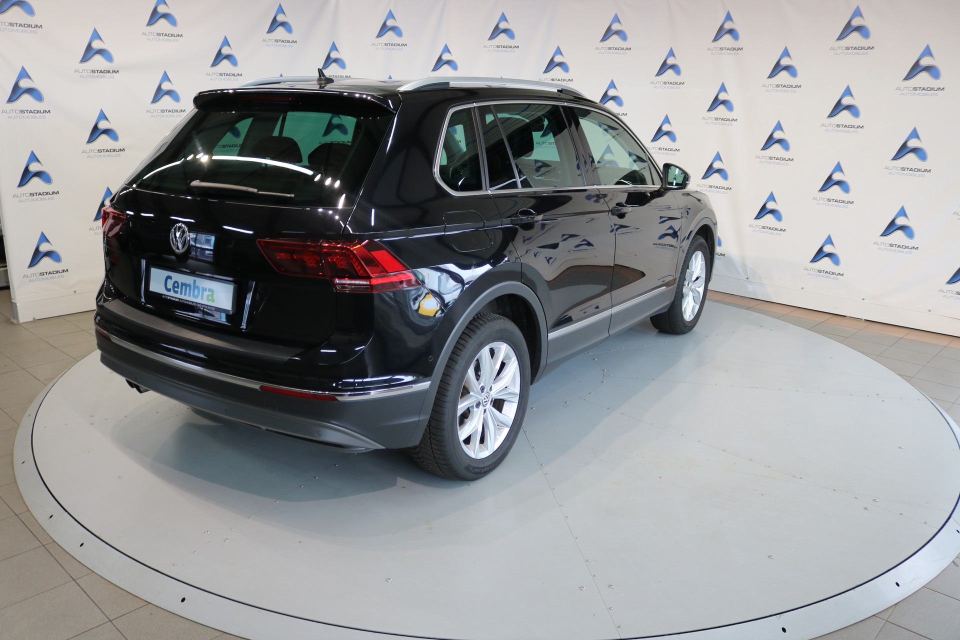 VW Tiguan 2.0TSI Highline 4Motion DSG-image-24