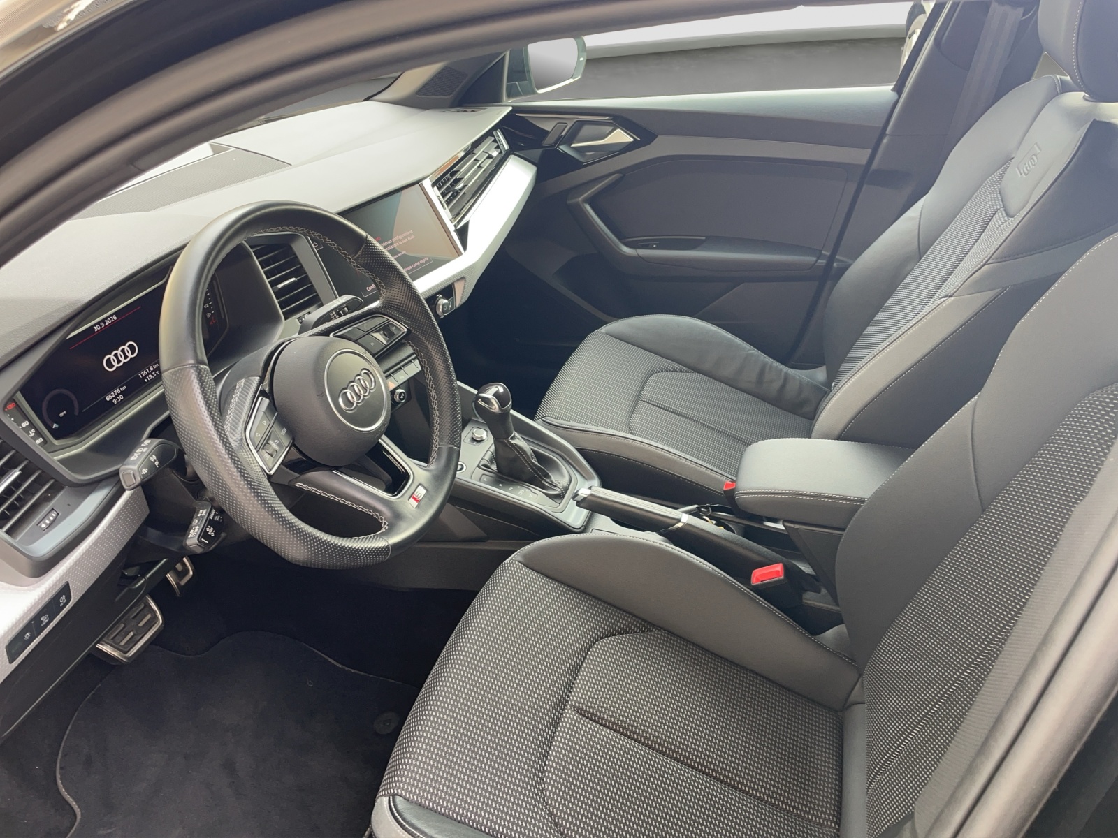 AUDI A1 Sportback 30 TFSI S Line Attraction S-tronic-image-7
