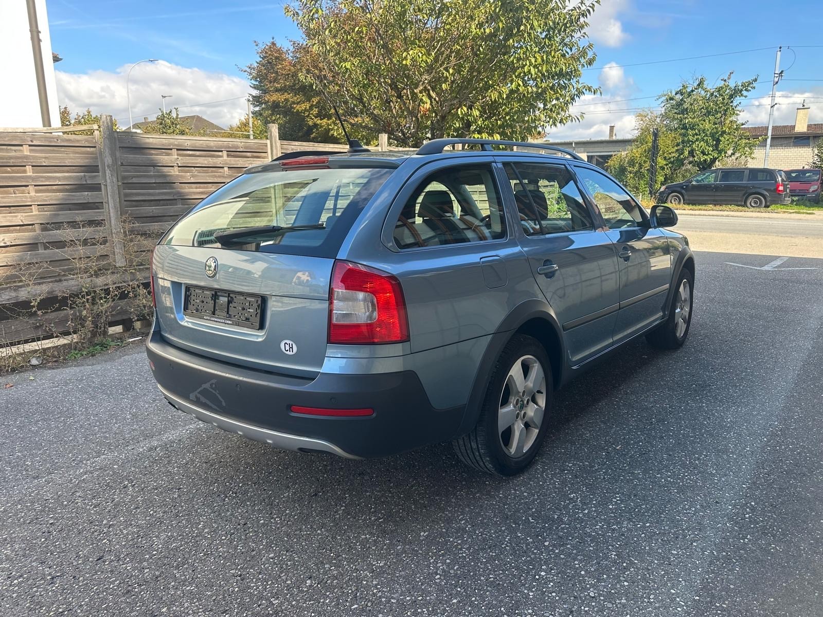 SKODA Octavia Combi 1.8 TSI Scout 4x4-showroom-element-3