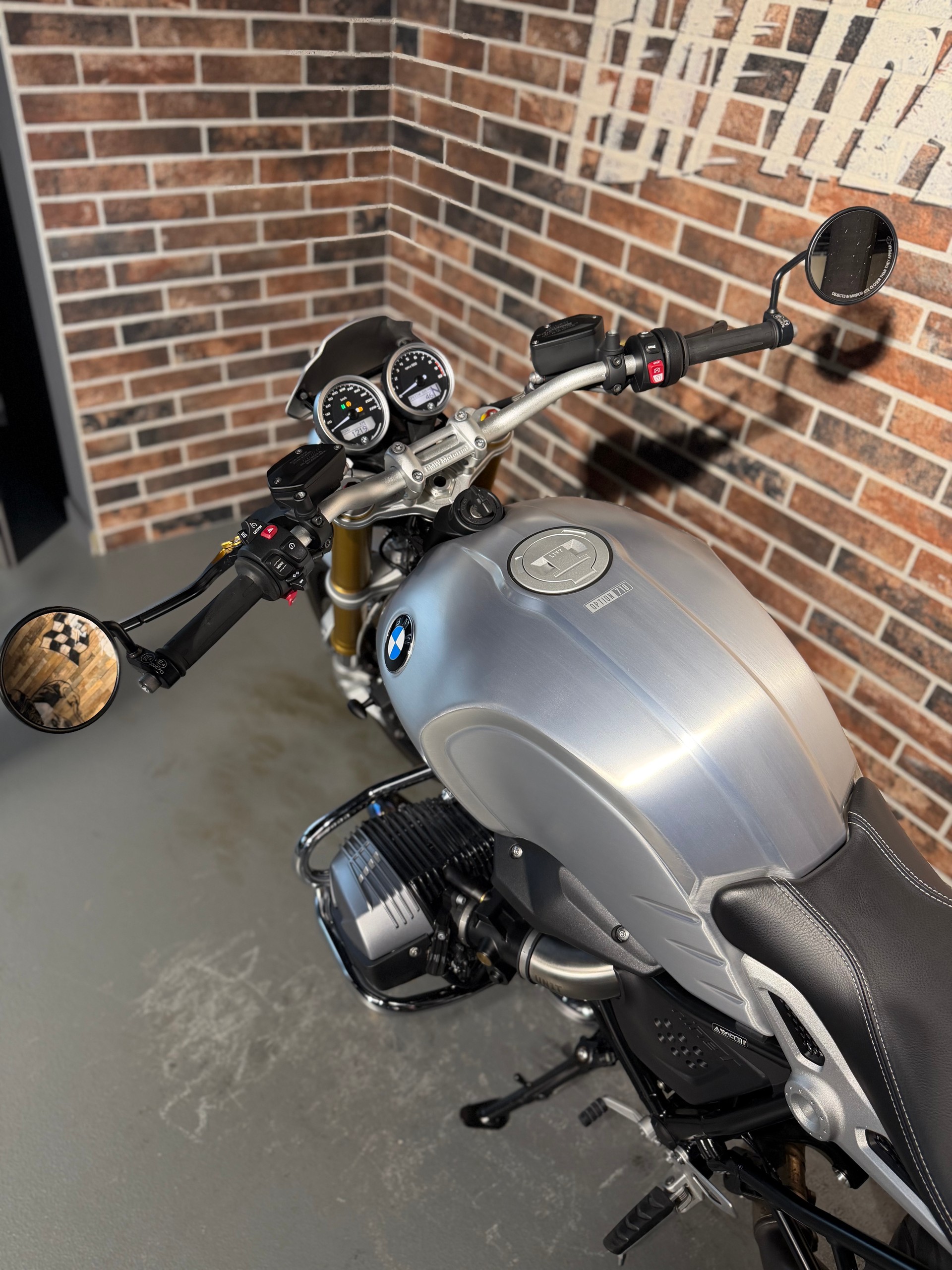 BMW R nineT-image-6