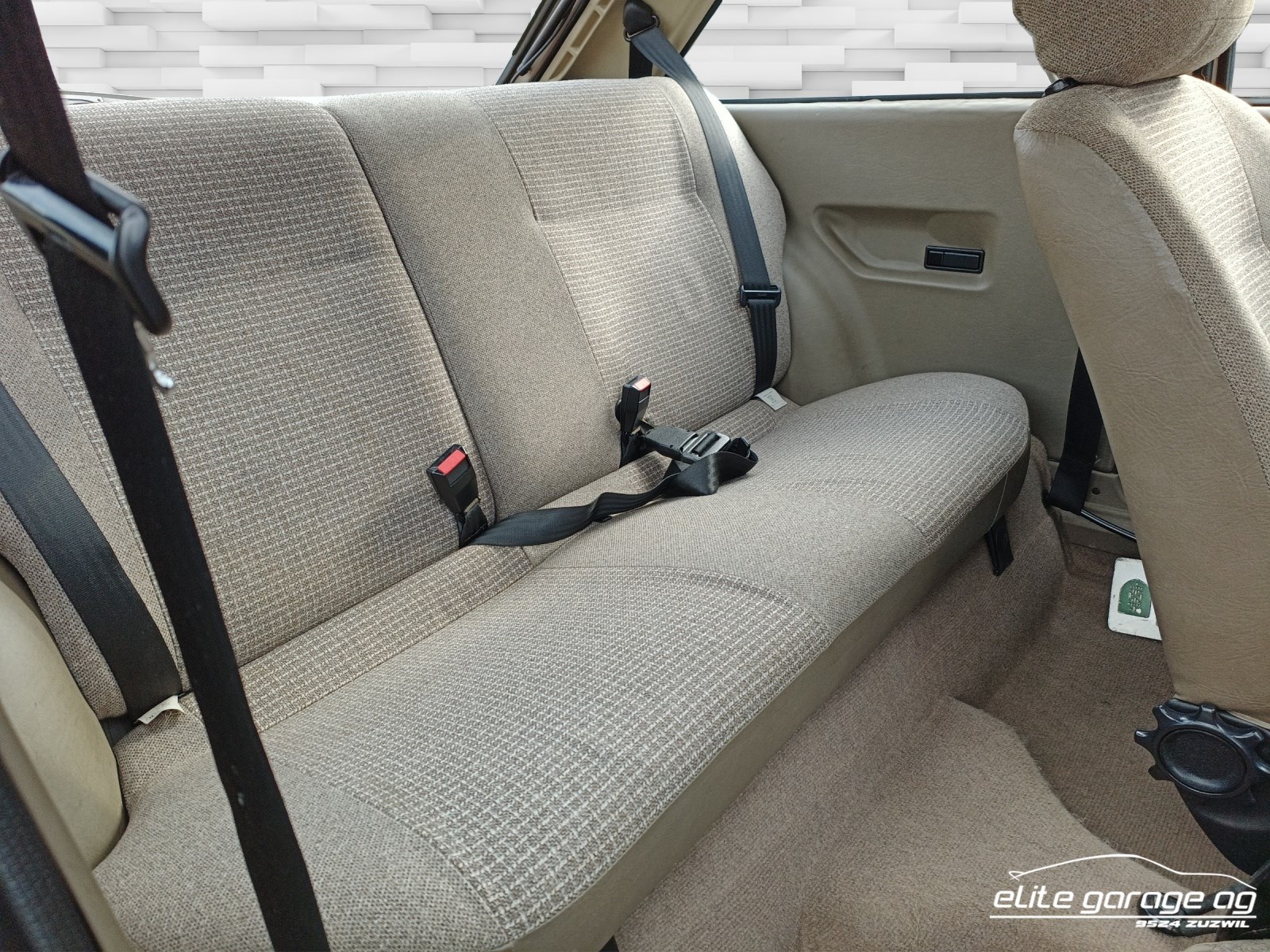 FORD Escort 1600 L-image-13